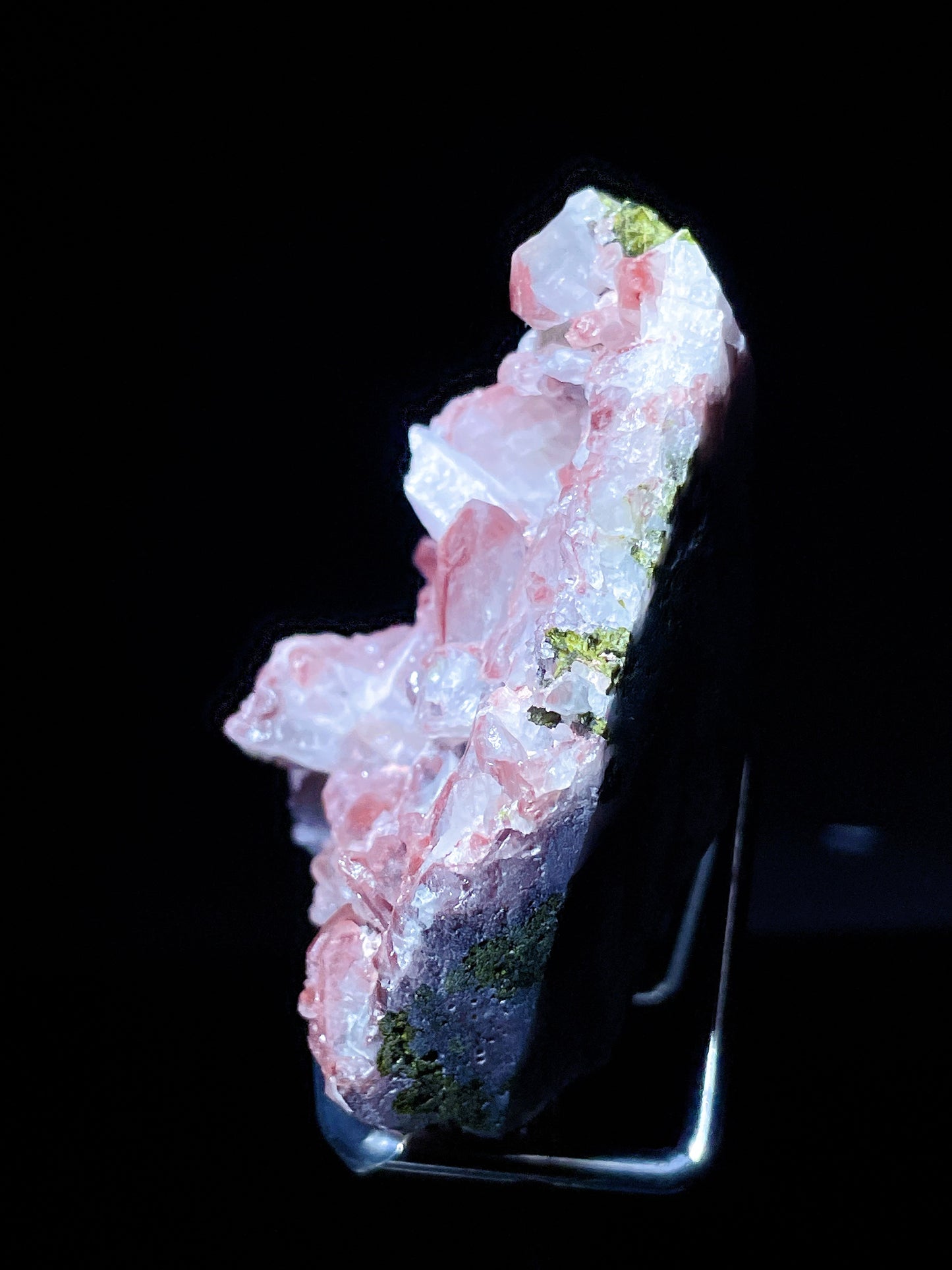 red quartz with epidote specimen Inner Mongolia