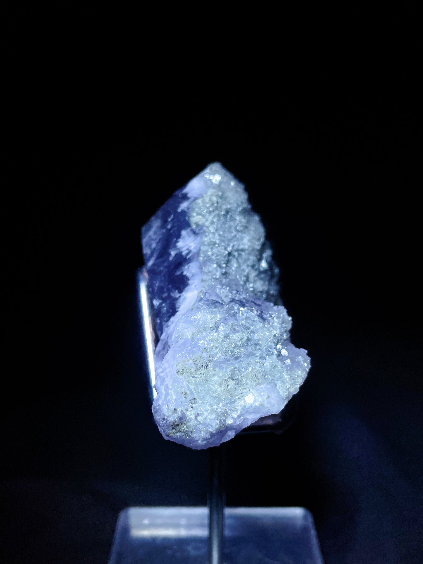 xianghualing fluorite specimen Hunan China