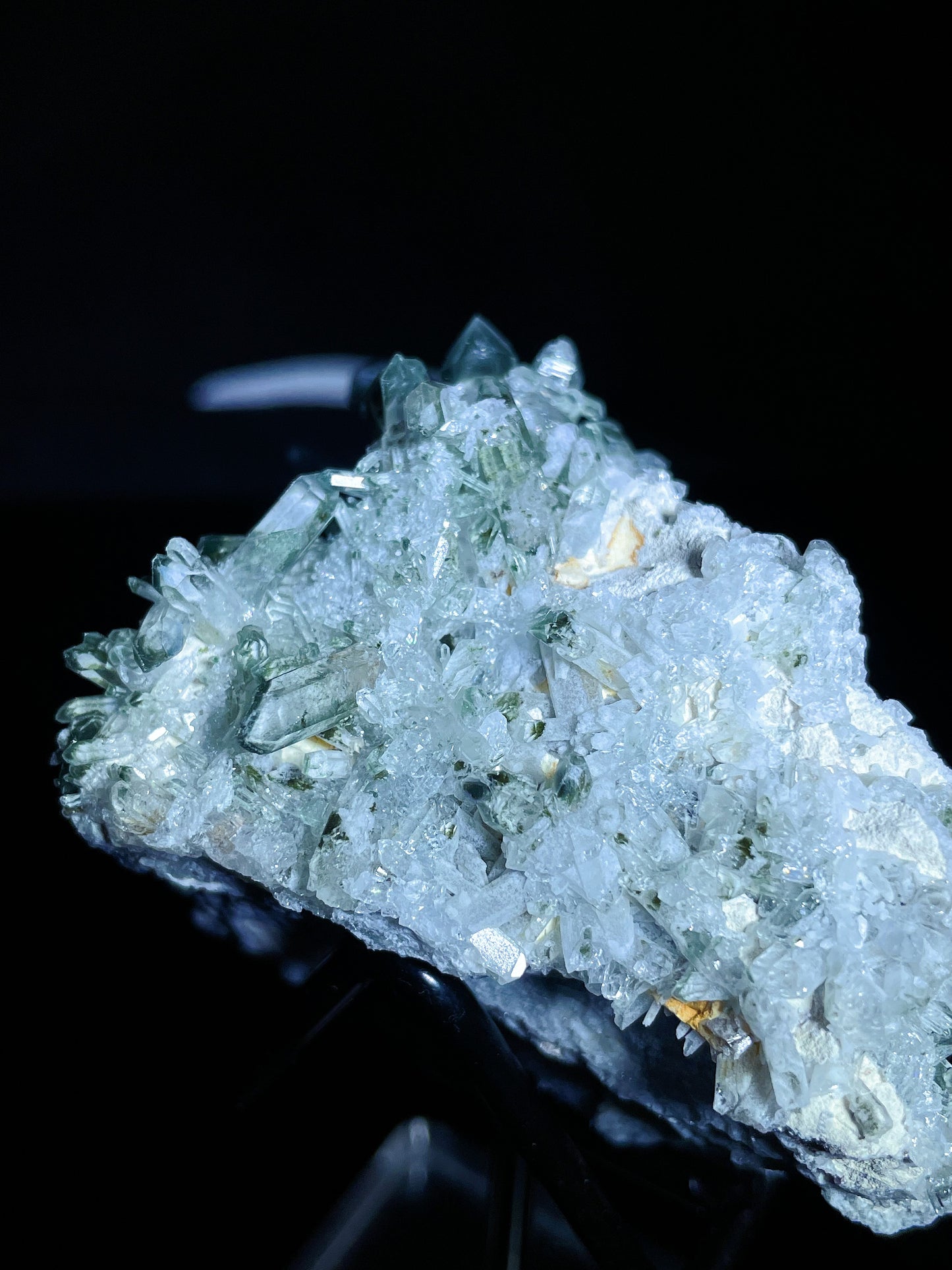 green garden quartz cluster Sichuan China