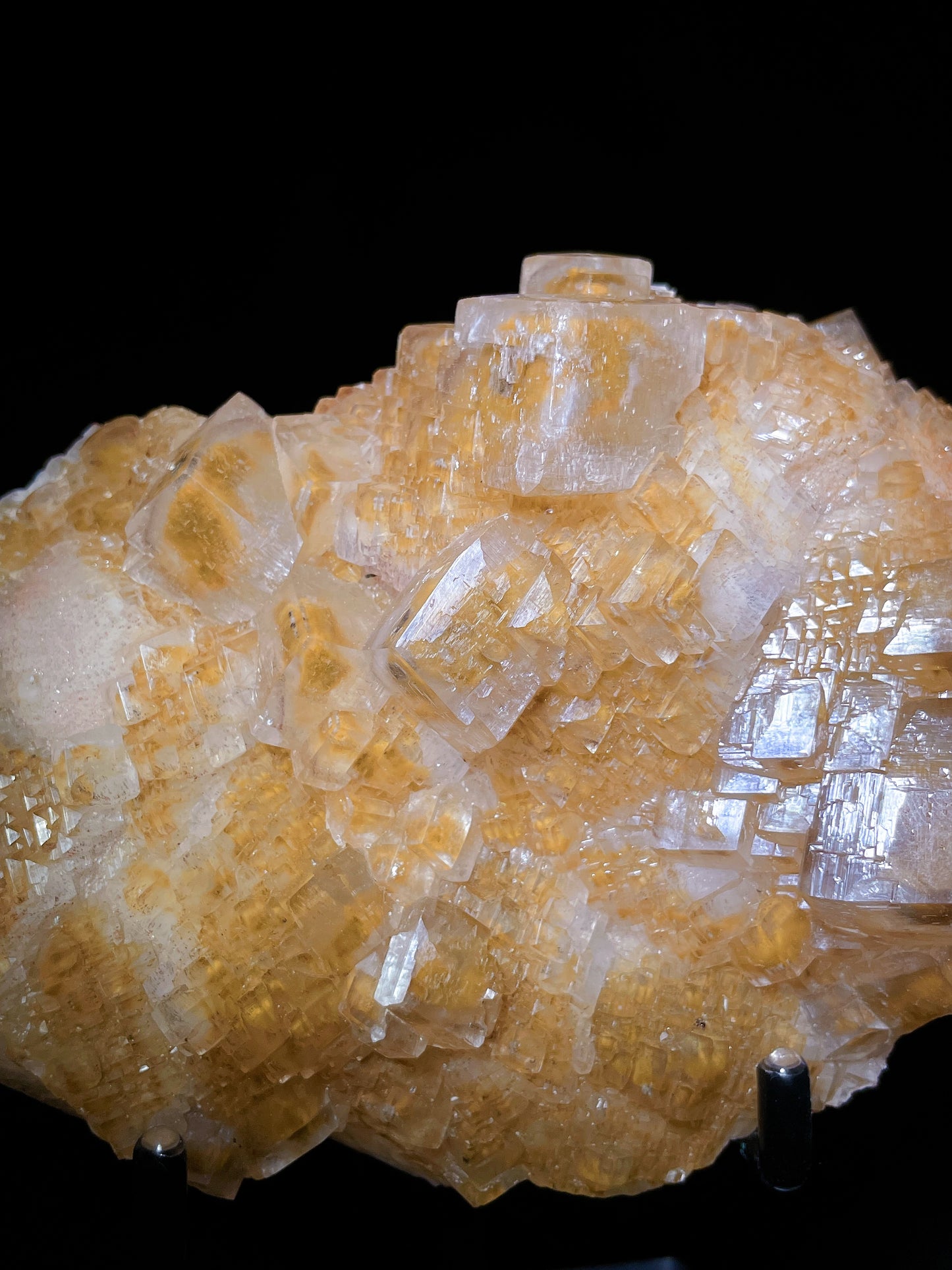 Hubei orange calcite specimen