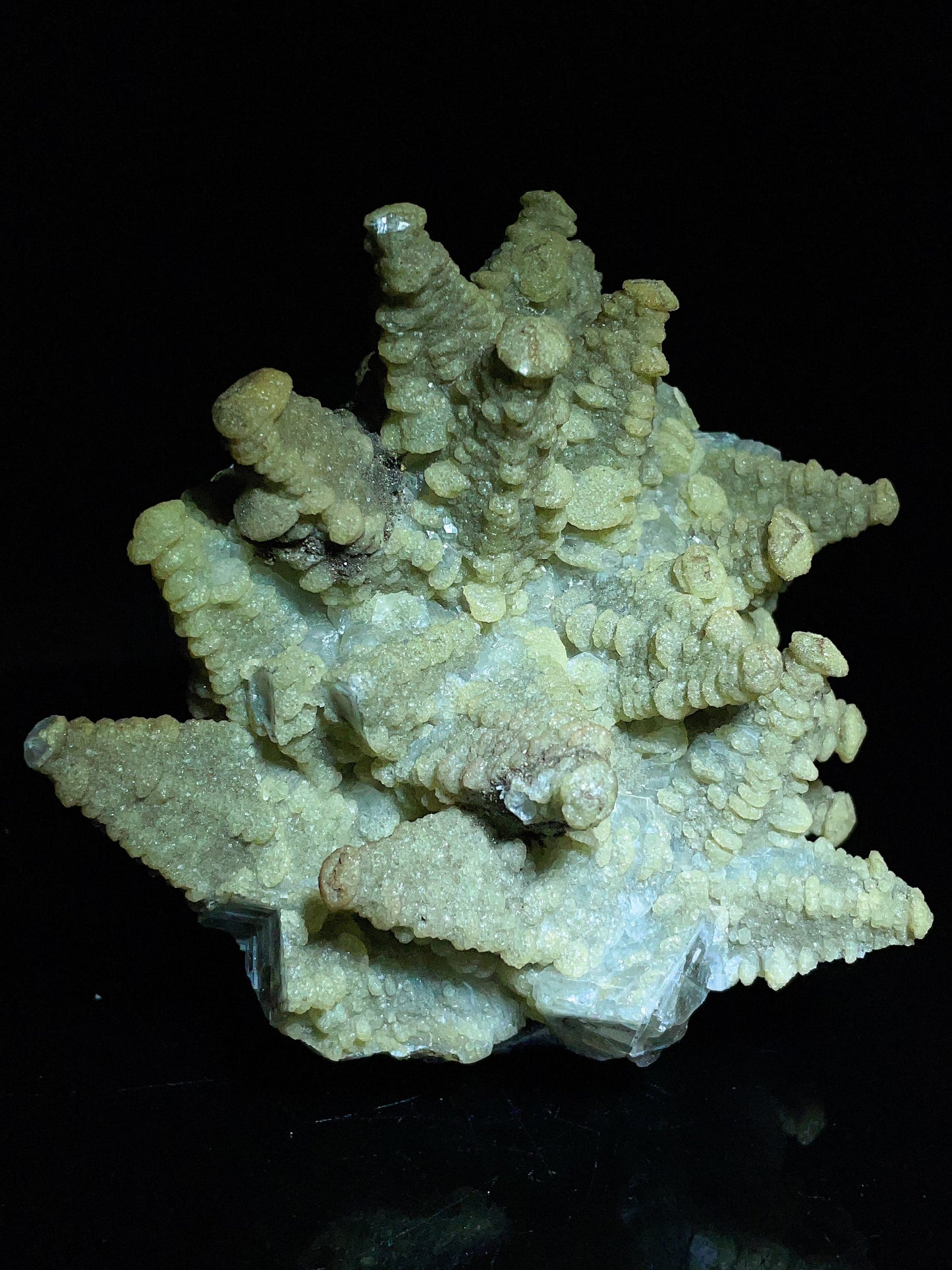talactitic Calcite specimen from Fengjiashan Mine, Daye, Huangshi City, Hubei Province, China