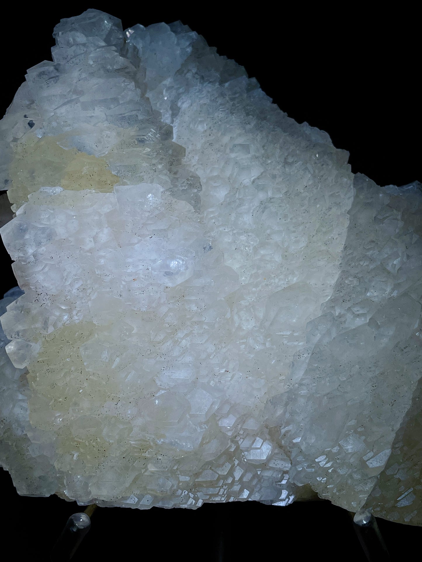 Hunan yellow thousand calcite specimen
