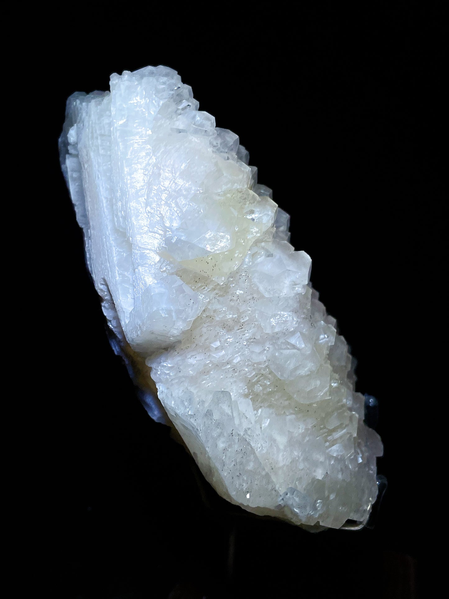Hunan yellow thousand calcite specimen