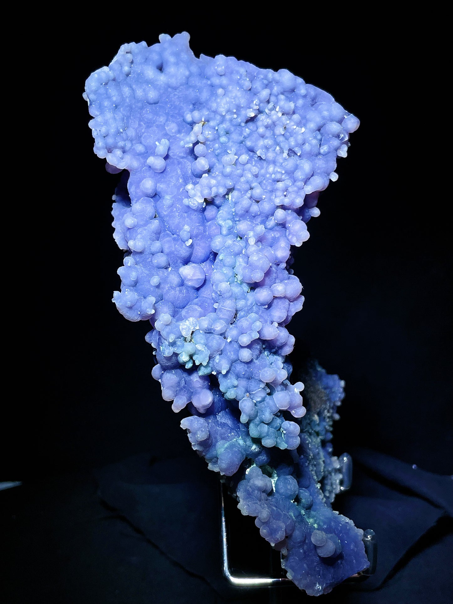 Indonesia grape agate specimen