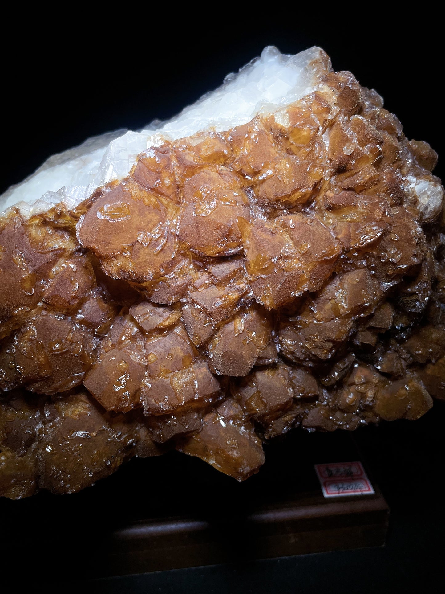 yellow calcite origin Hunan