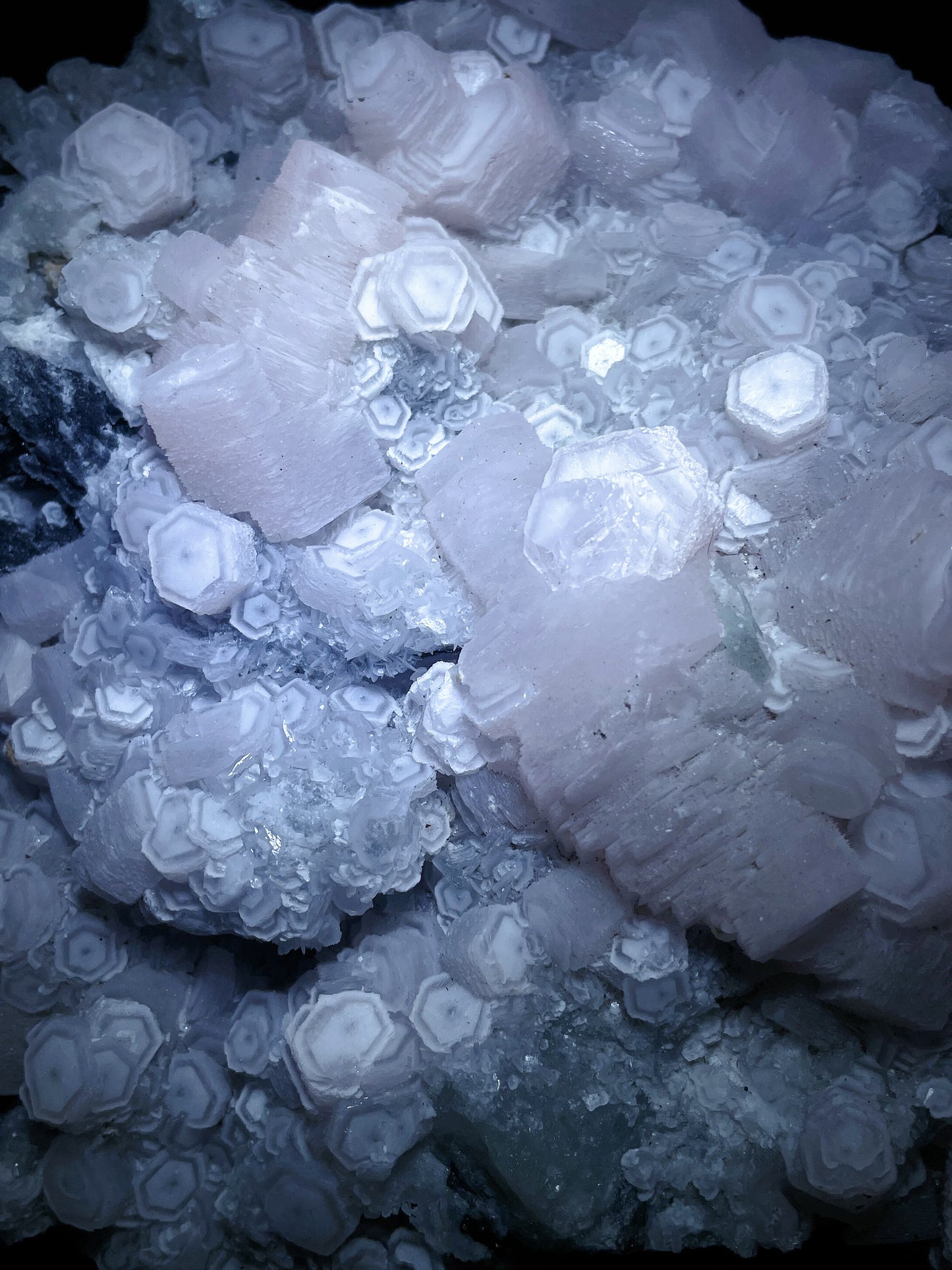 coin calcite fluorite  origin Fujian