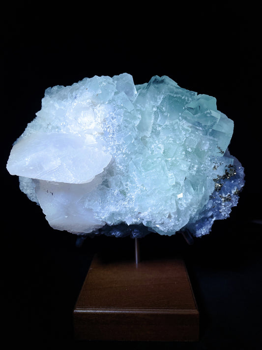 xianghualing fluorite with calcite and pyrite specimen Hunan China
