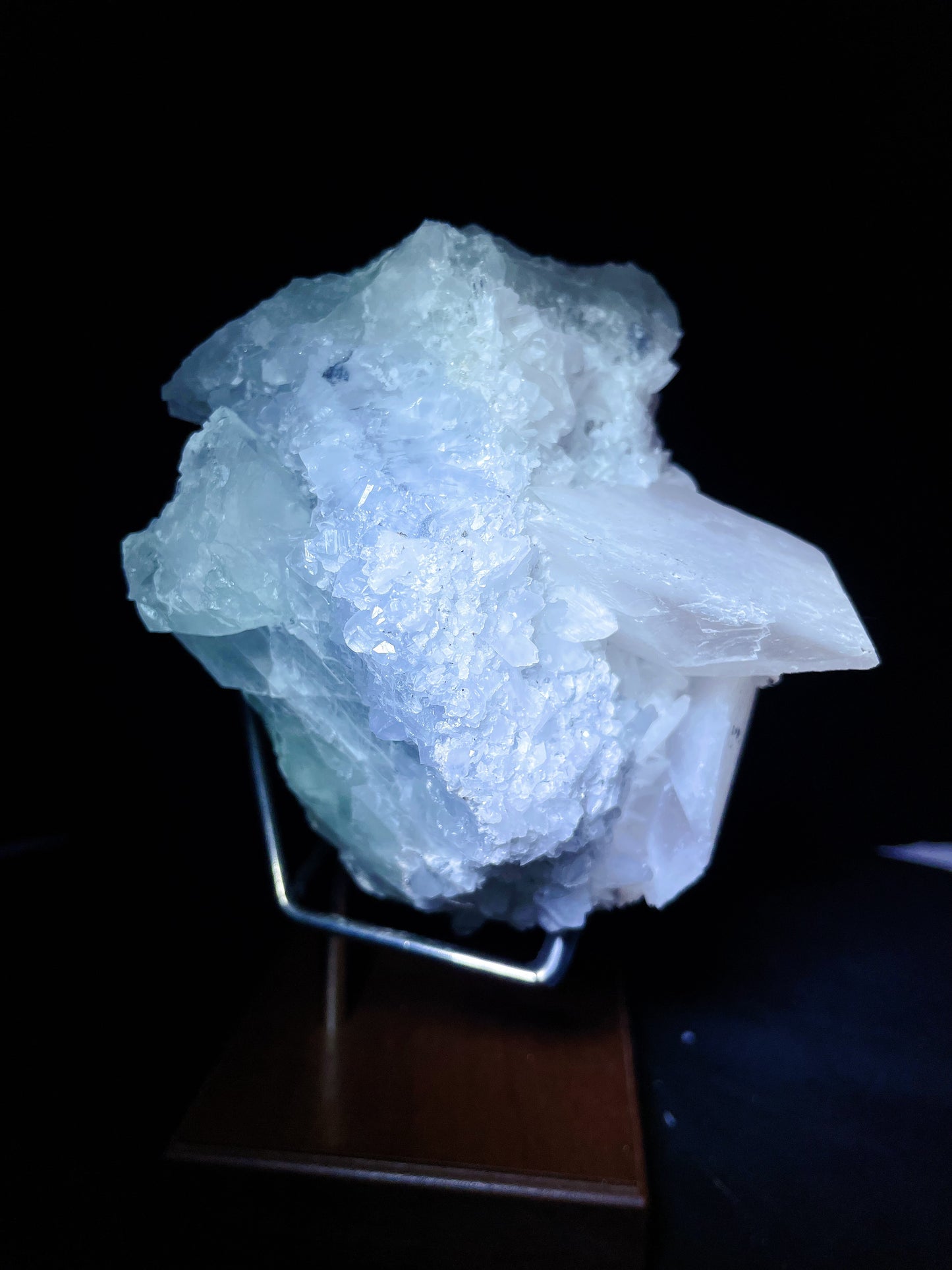 xianghualing fluorite with calcite and pyrite specimen Hunan China