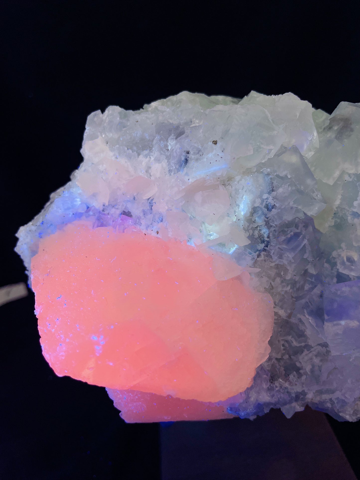 xianghualing fluorite with calcite and pyrite specimen Hunan China