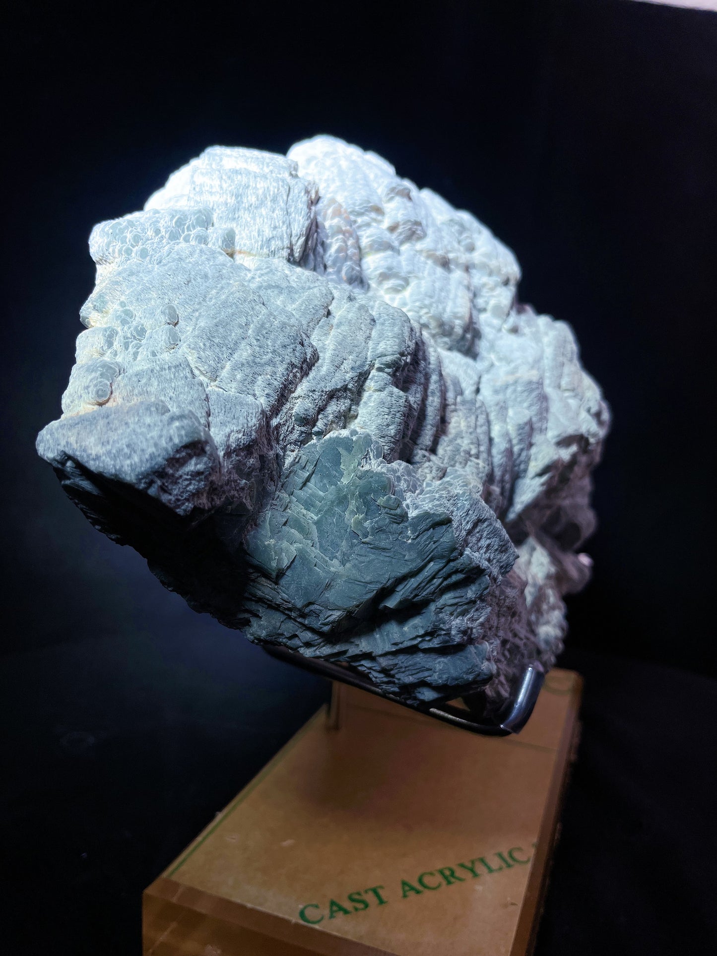 green calcite specimen Inner Mongolia