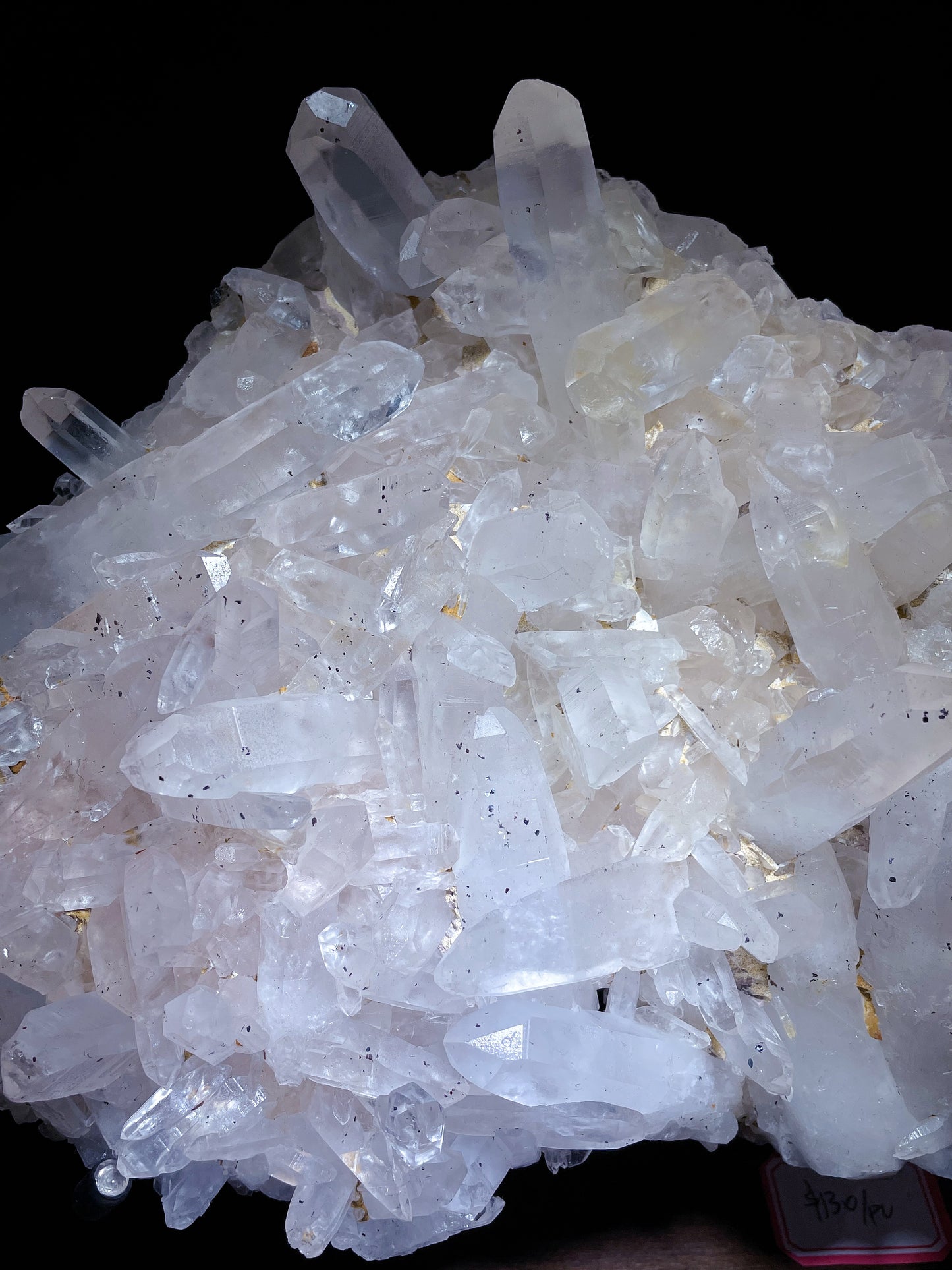 Quartz cluster origin Madagascar