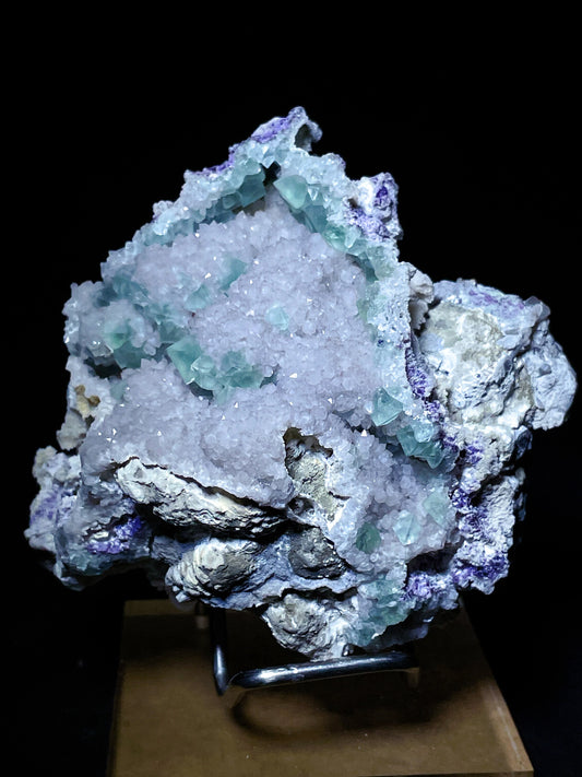 octangle fluorite with quartz specimen Inner Mongolia