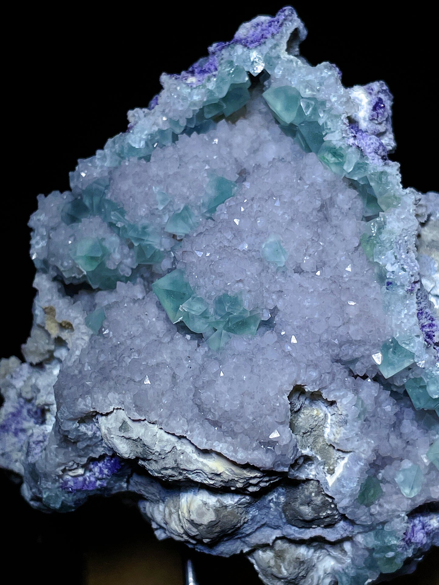 octangle fluorite with quartz specimen Inner Mongolia