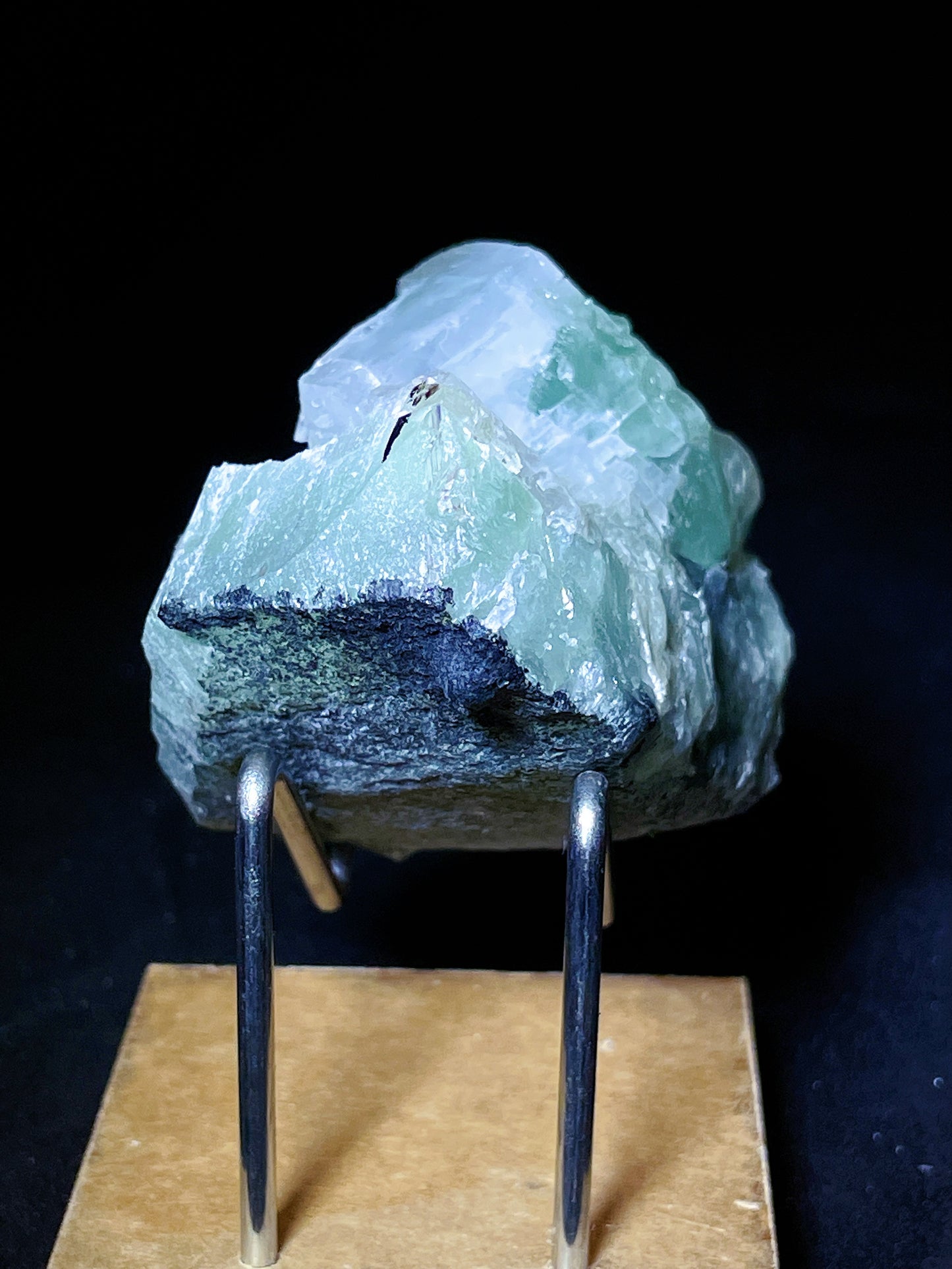 prehnite specimen Sichuan China