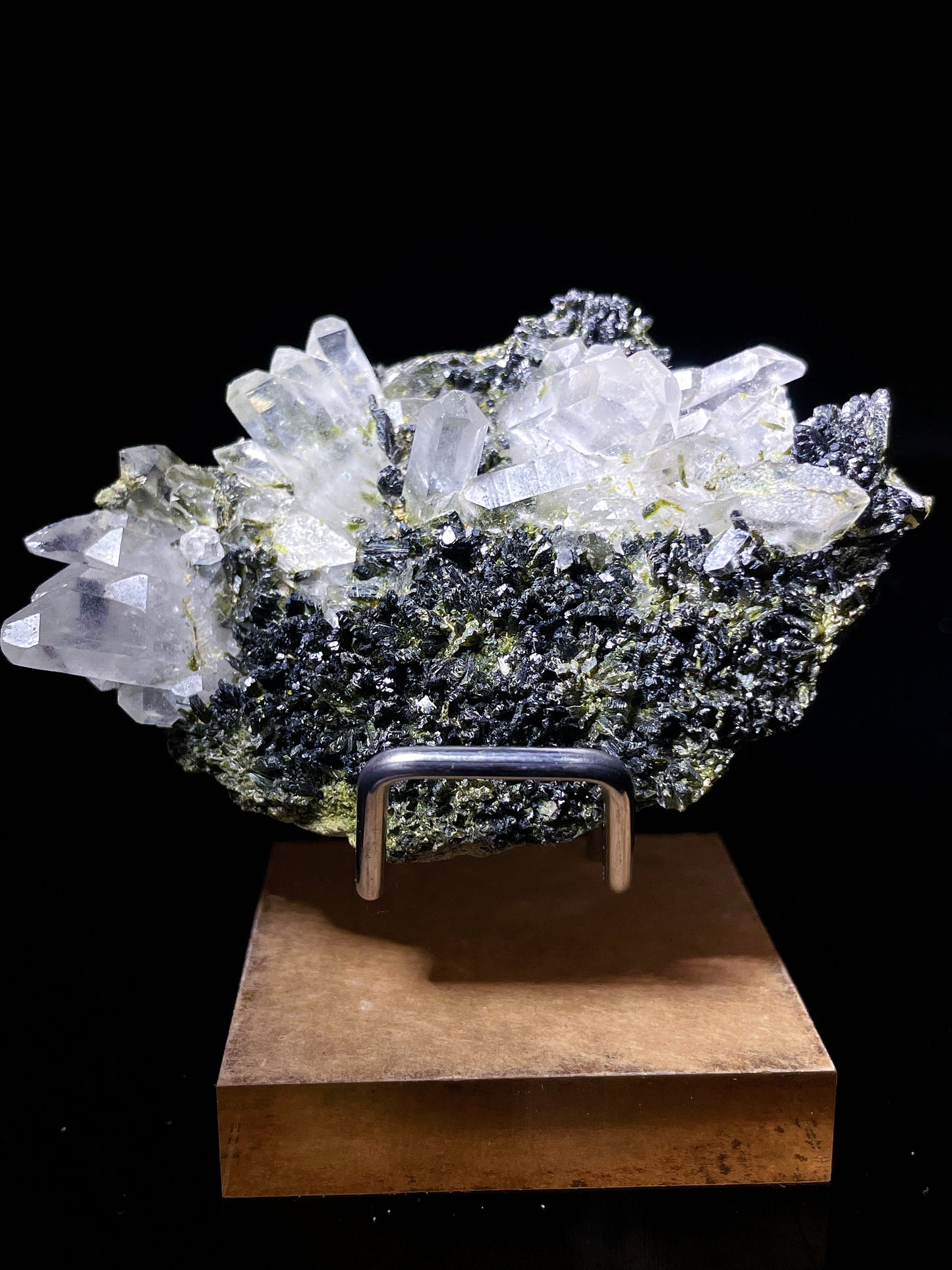 epidote with quartz specimen Pakistan