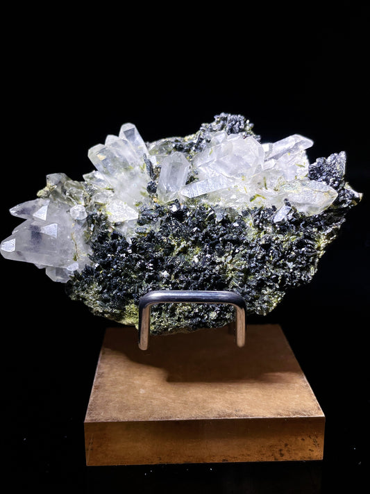 epidote with quartz specimen Pakistan
