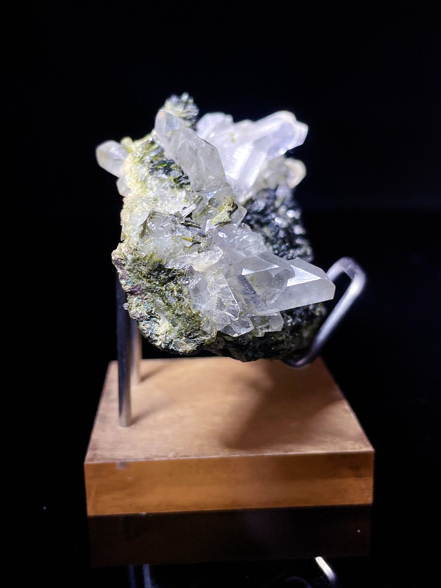 epidote with quartz specimen Pakistan