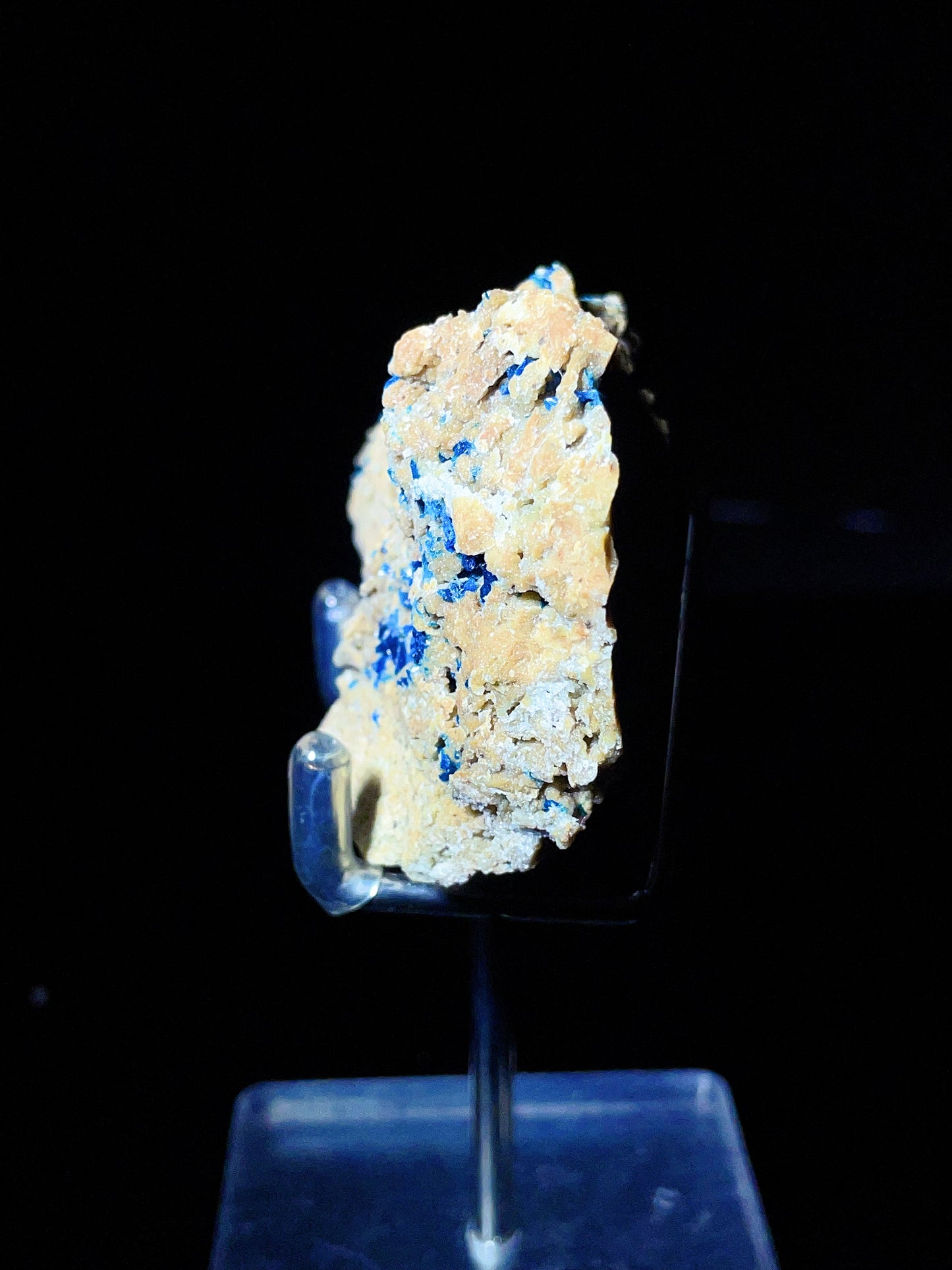 veszelyite specimen Yunnan China