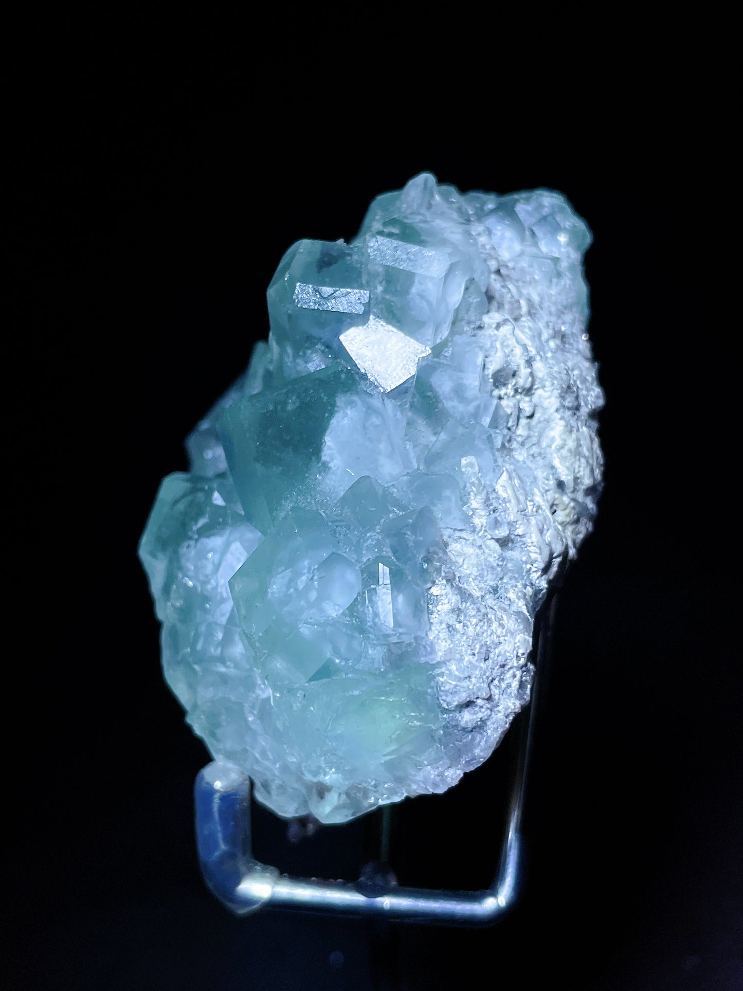 light green fluorite specimen Zhejiang China
