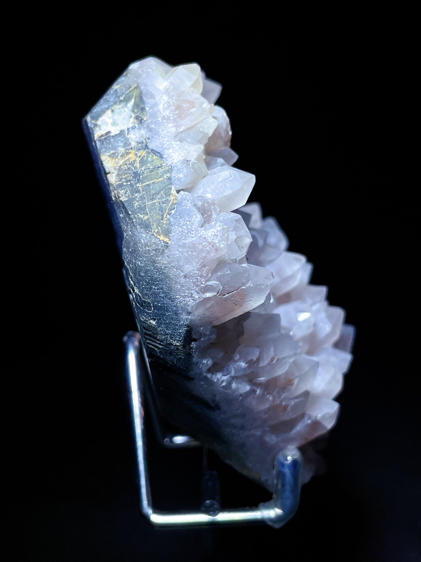red quartz cluster Fujian China