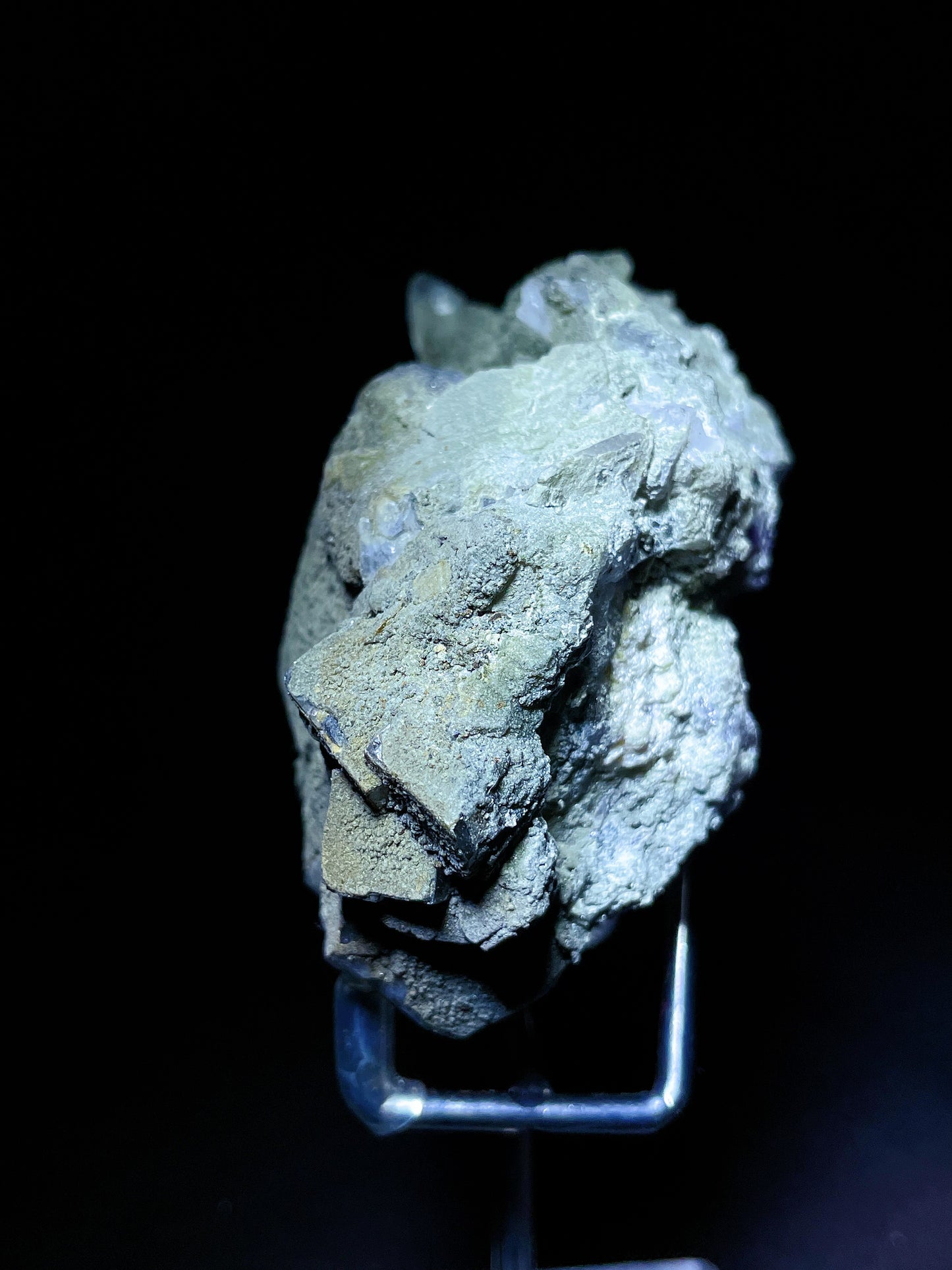 Yaogangxian fluorite specimen China