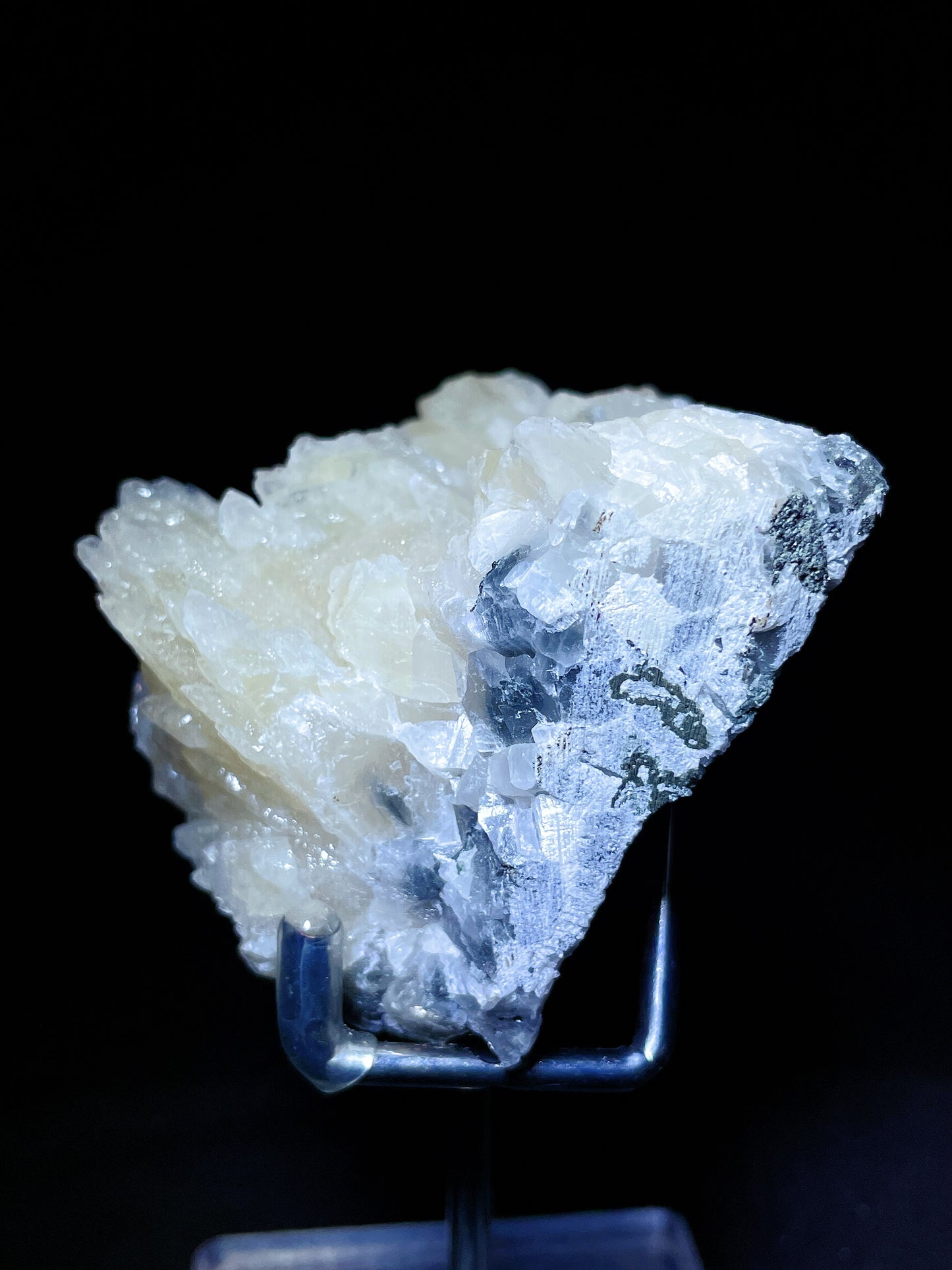 feather calcite specimen Hubei China