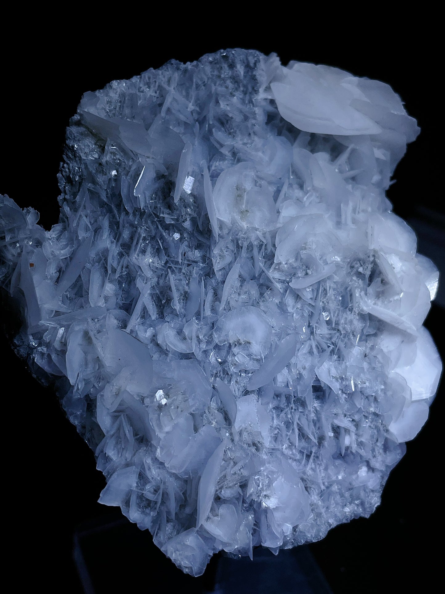 Petal calcite specimen origin Fujian China