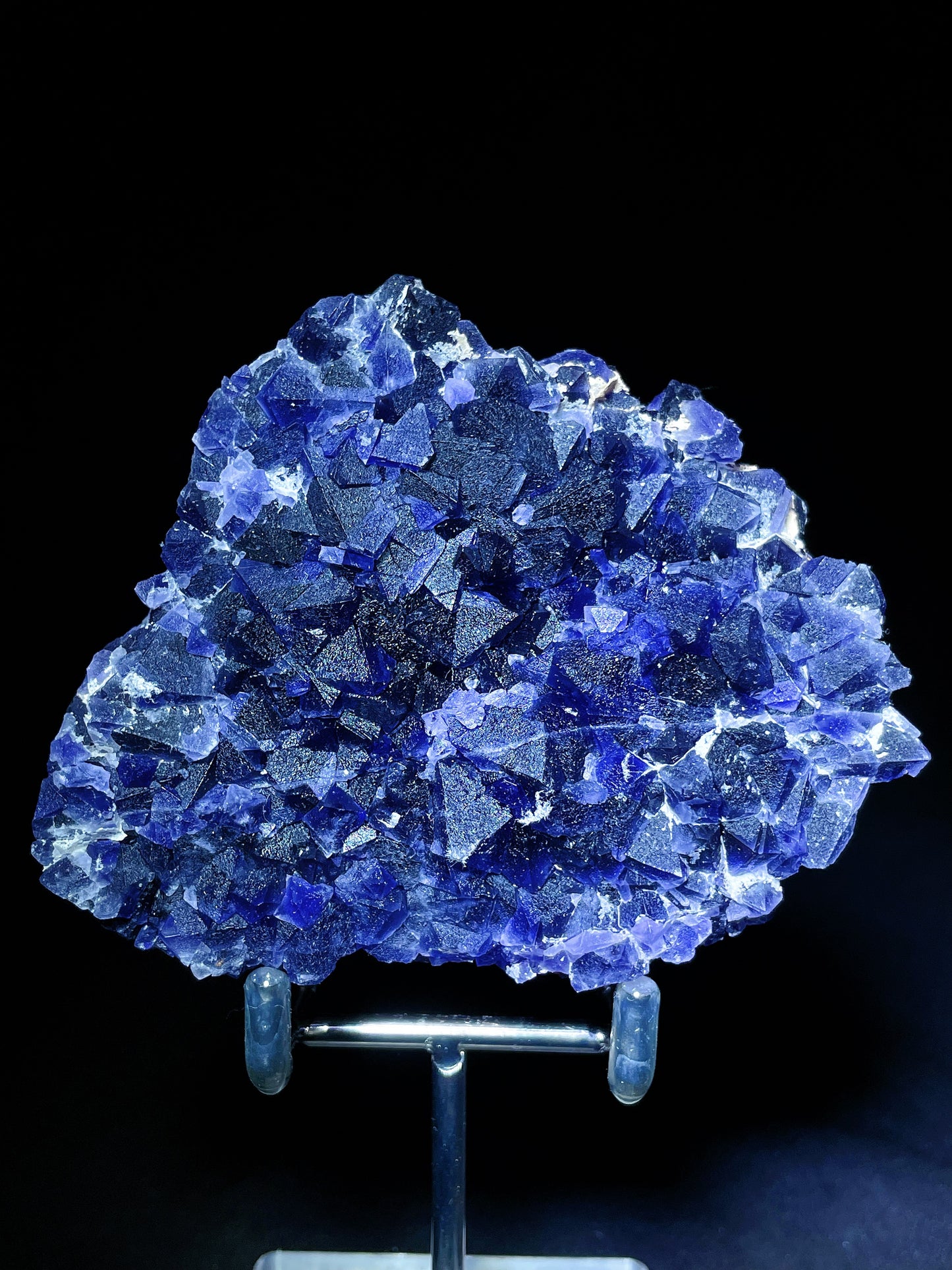 octahedron purple fluorite specimen Zhejiang China