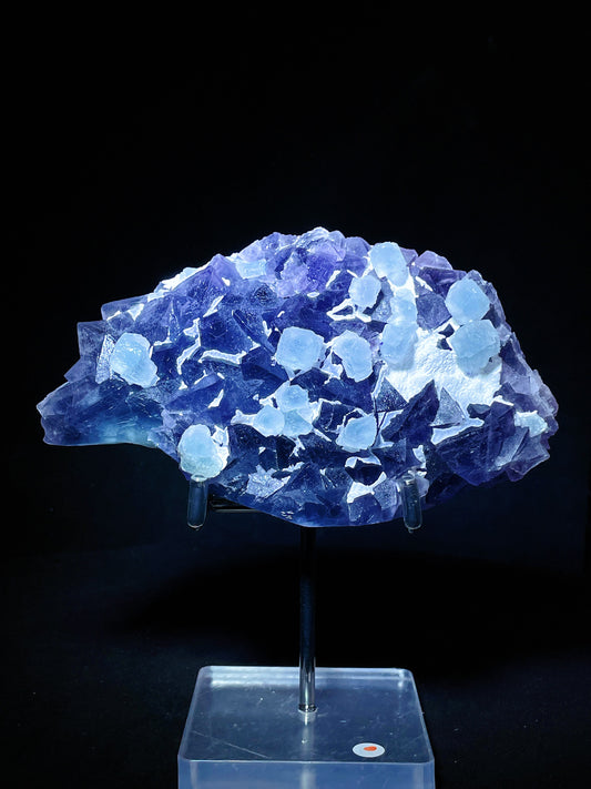 purple fluorite specimen Zhejiang China