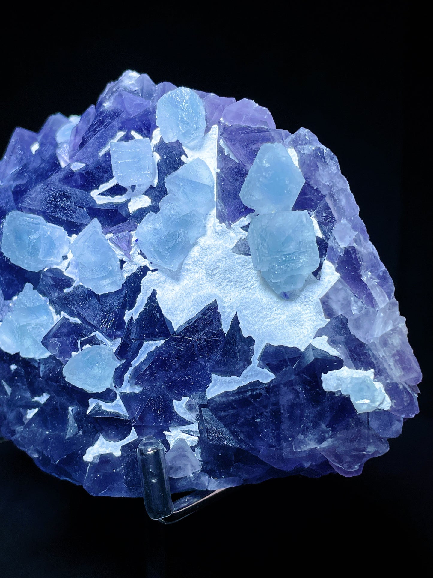 purple fluorite specimen Zhejiang China