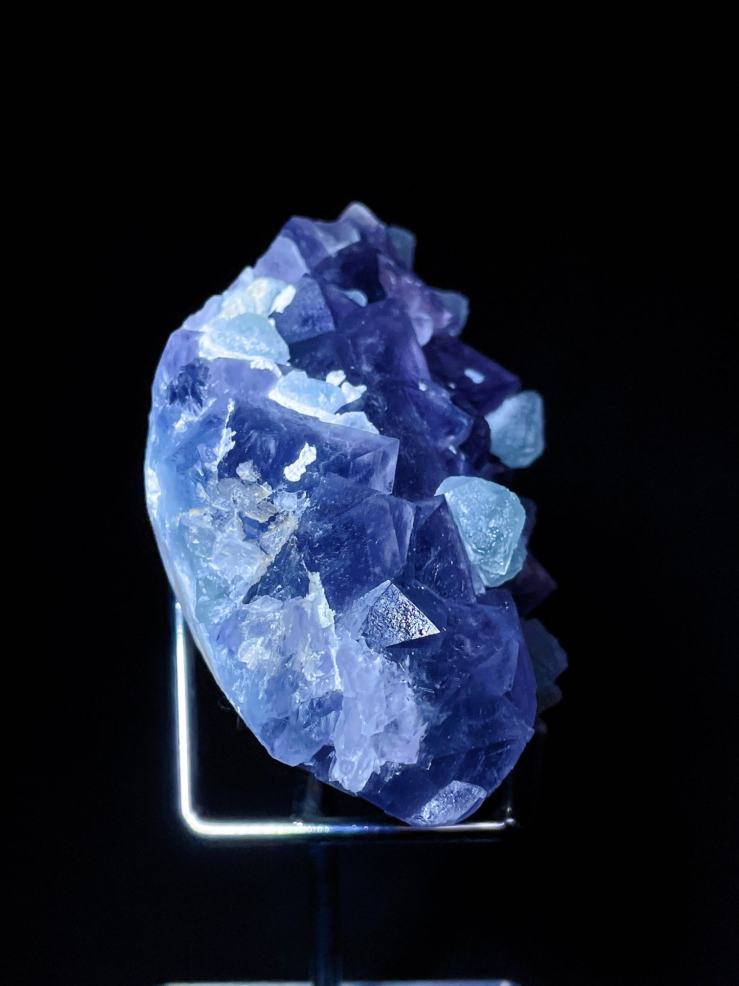 purple fluorite specimen Zhejiang China