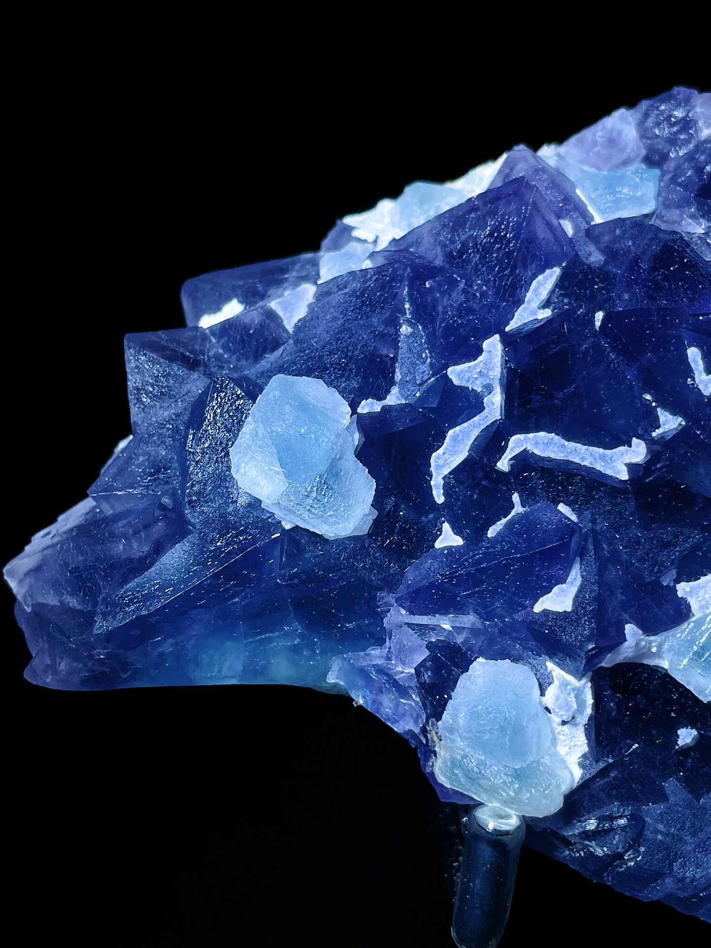 purple fluorite specimen Zhejiang China