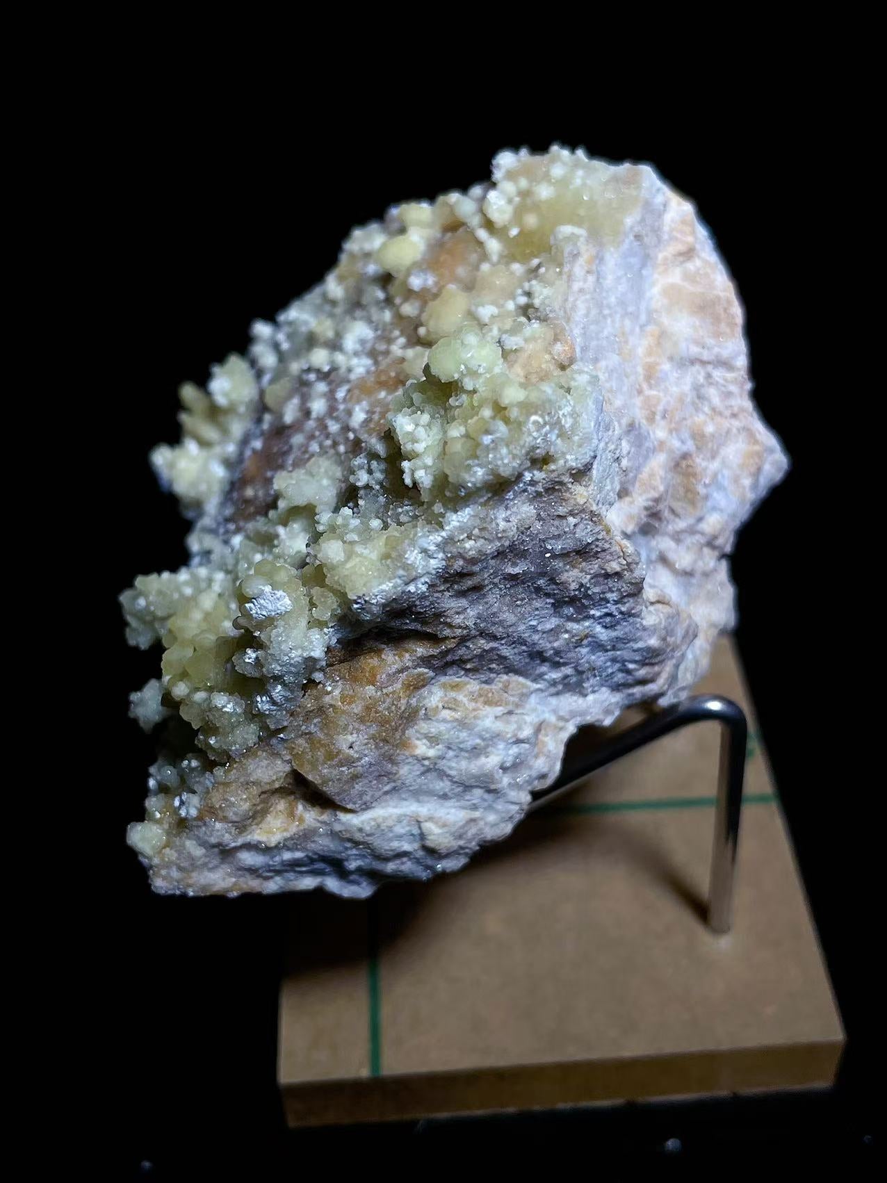 Gibbsite specimen origin Guizhou China