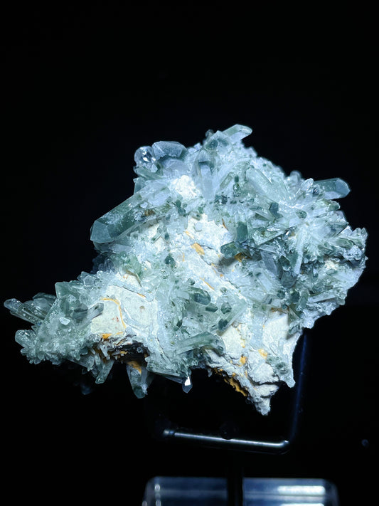 green garden quartz cluster Sichuan China