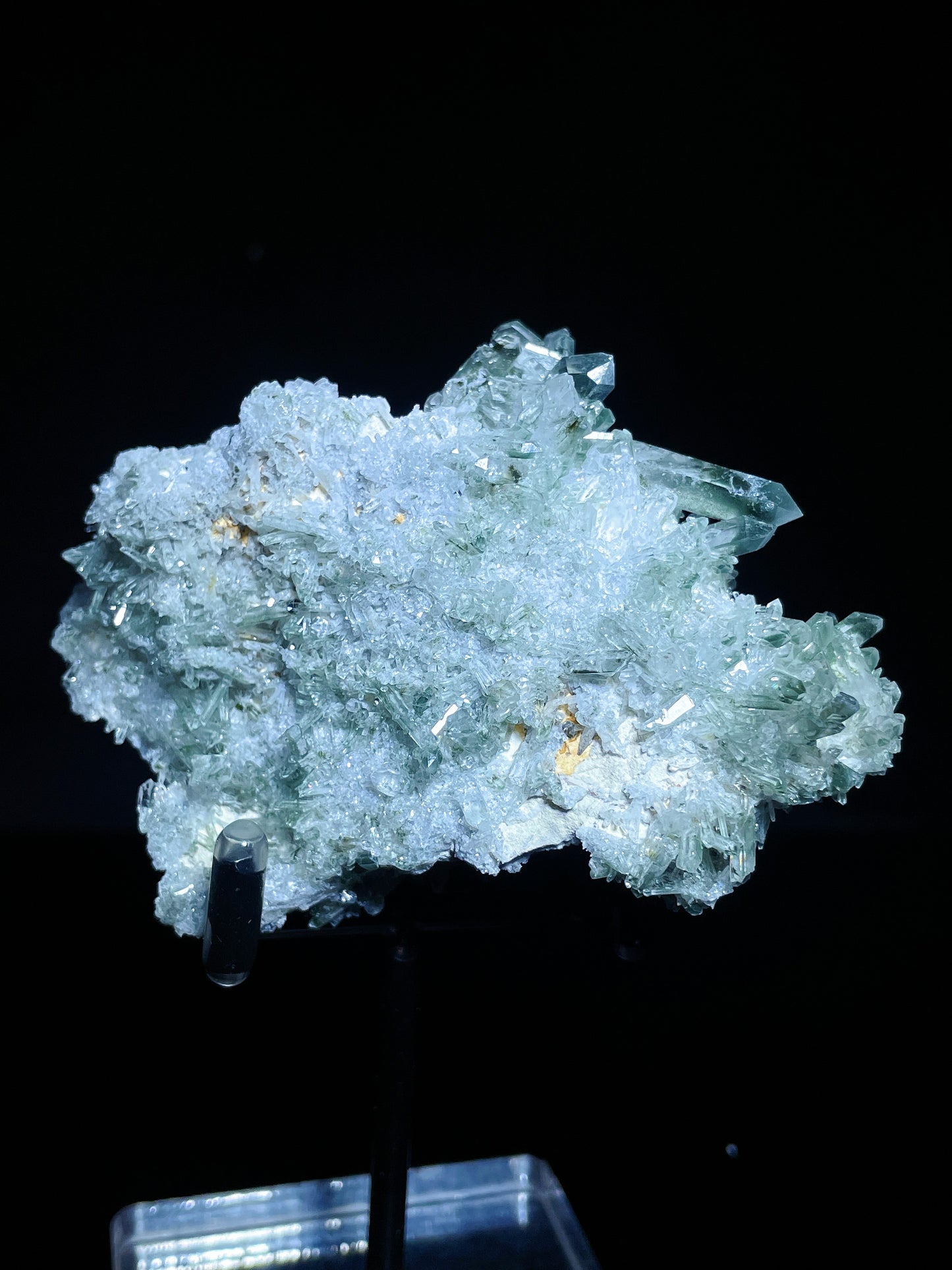 green garden quartz cluster Sichuan China