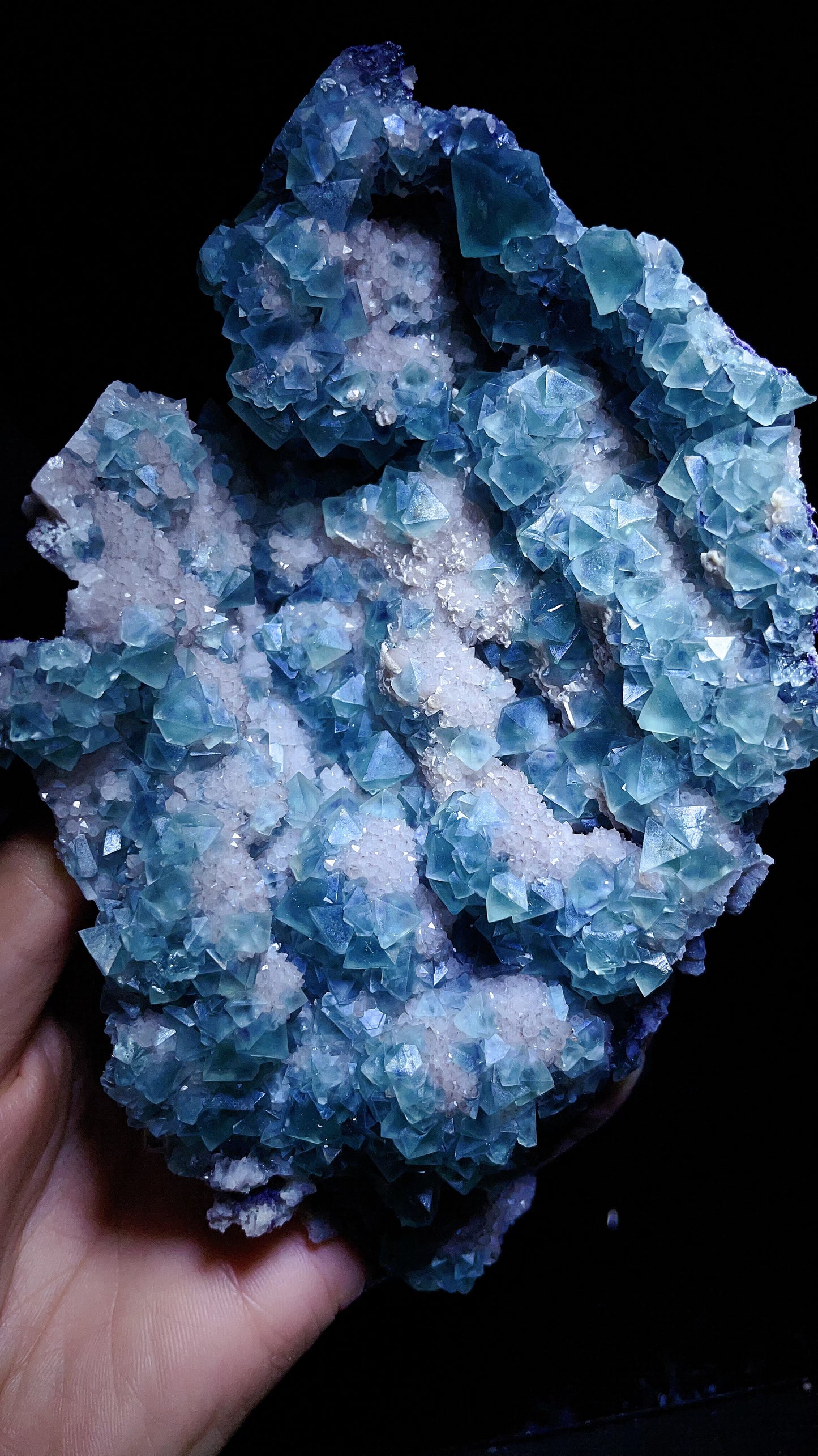inner mongolia  octagonal green fluorite with quartz specimen
