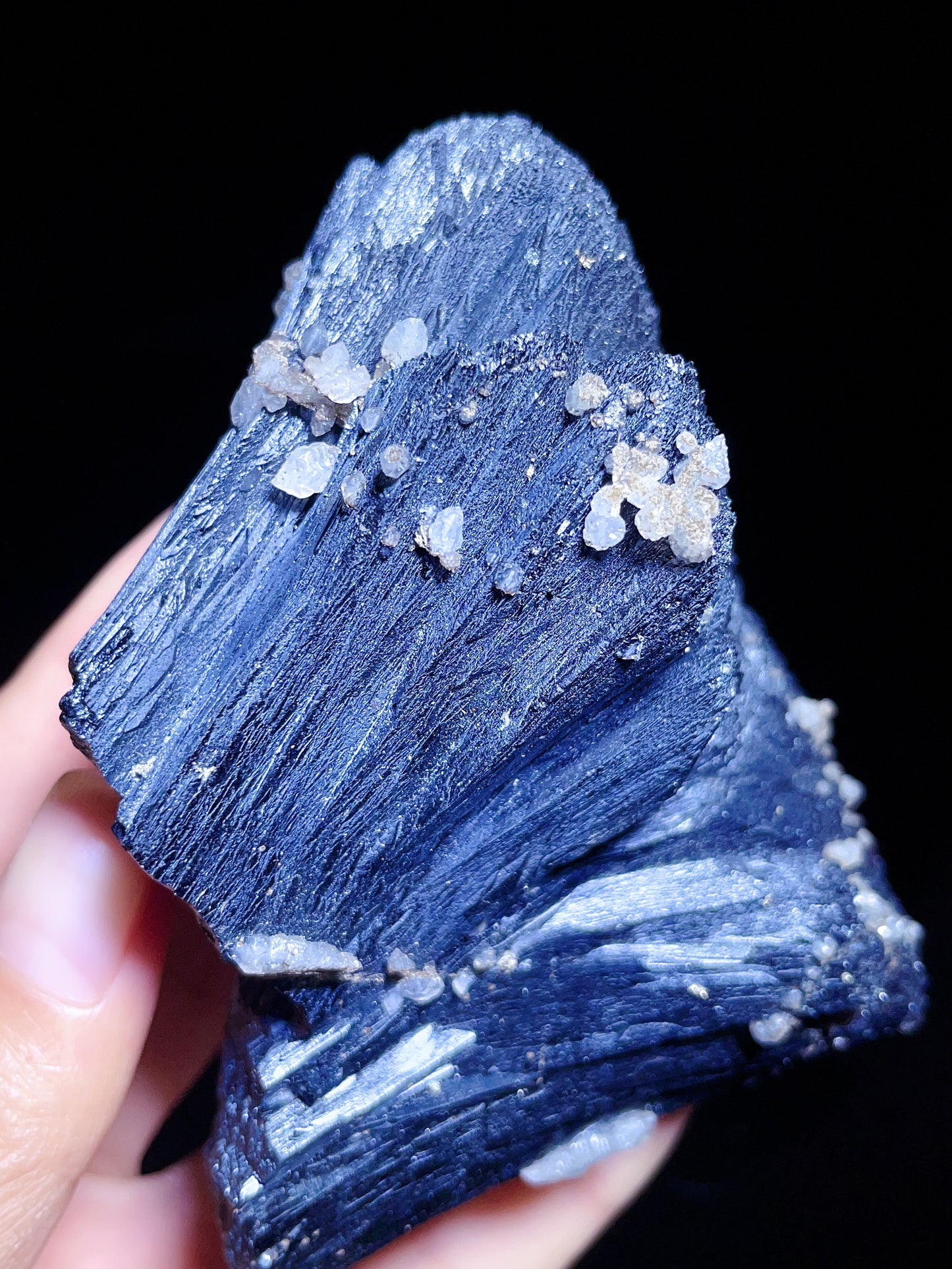Inner Mongolia ilvaite specimen