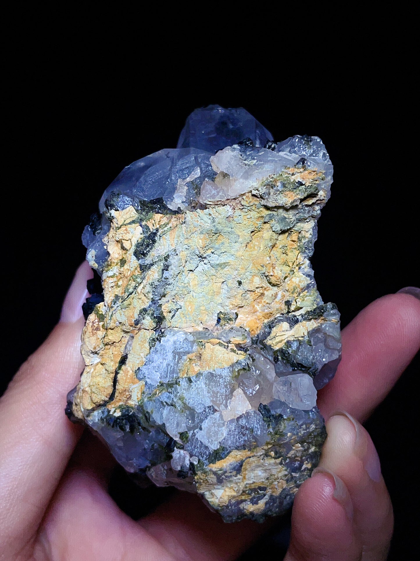 eqidote with quartz specimen from Turkey