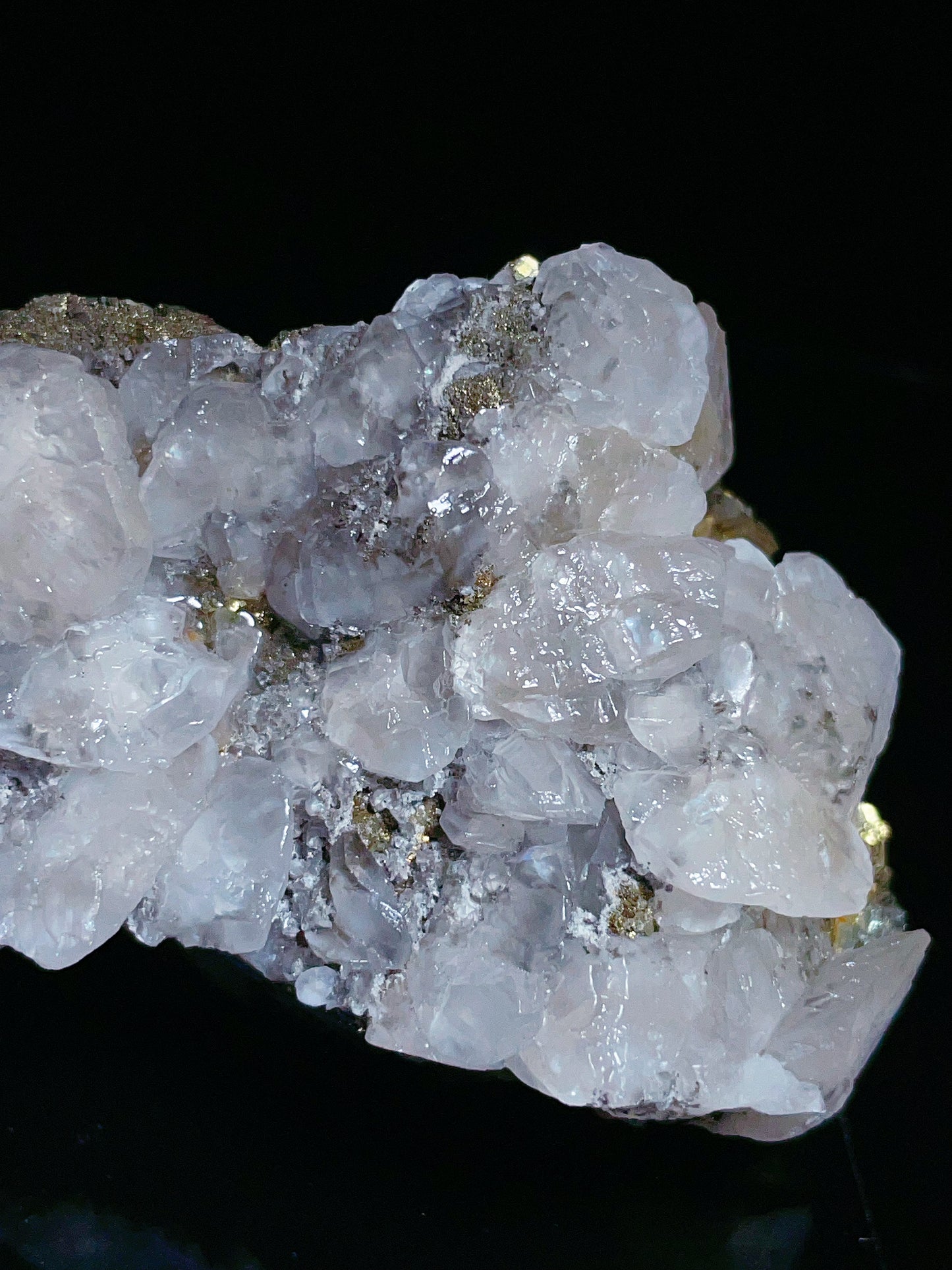 calcite with pyrite hails from Hubei Province