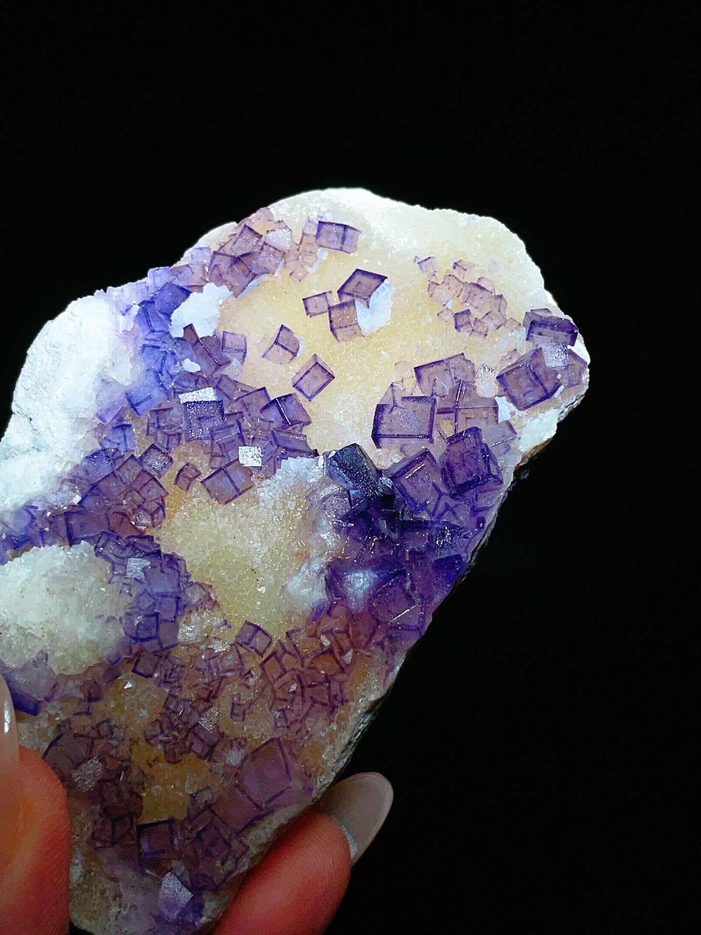 Purple fluorite specimen from Huanggangliang Mine, Hexigten Banner, Inner Mongolia.