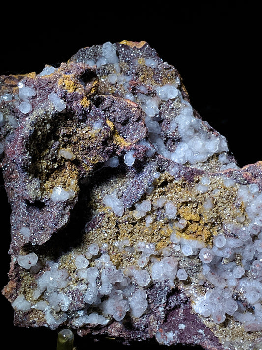 limonite  with calcite Hubei