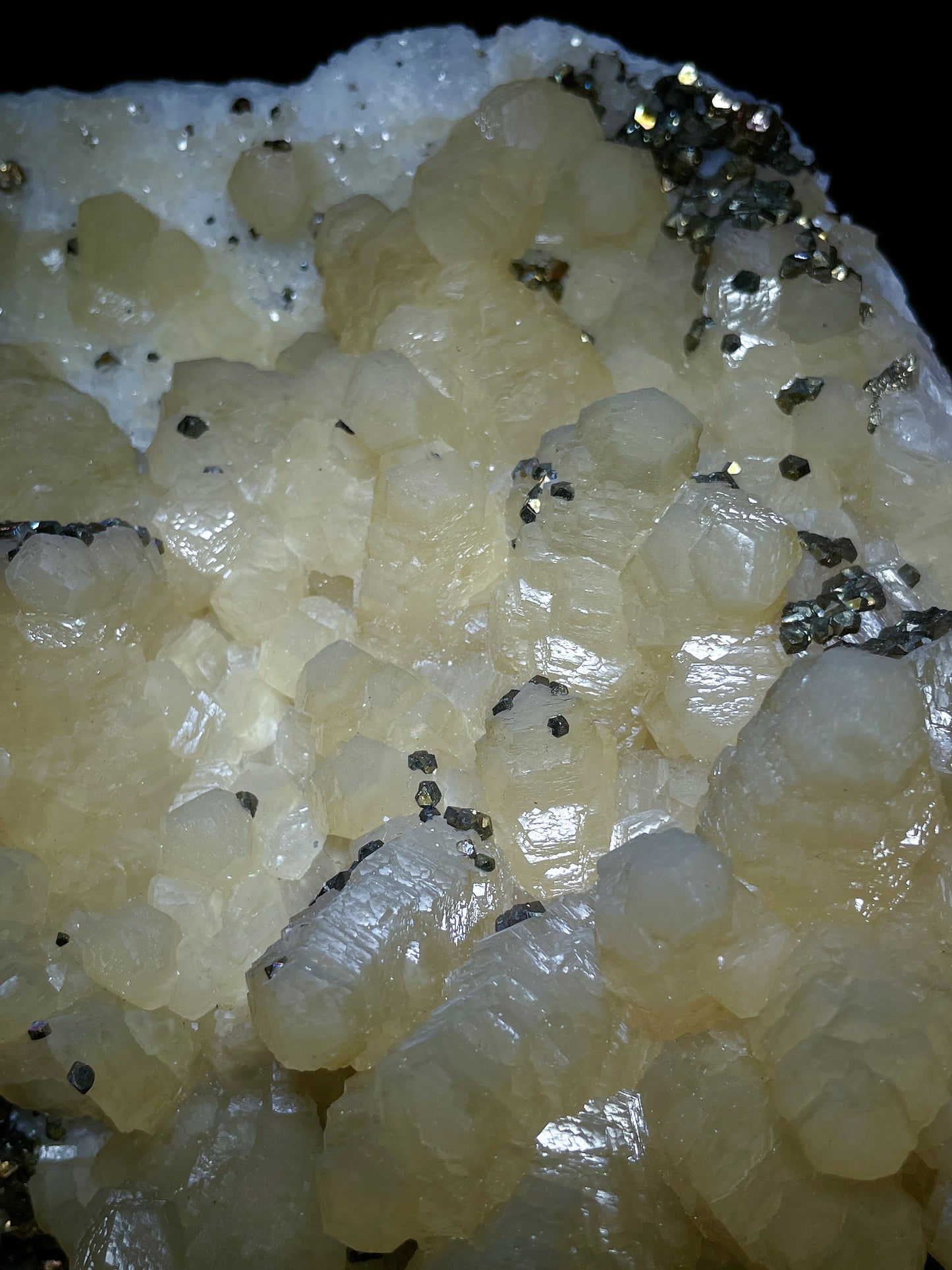 calcite with pyrite origin Fujian