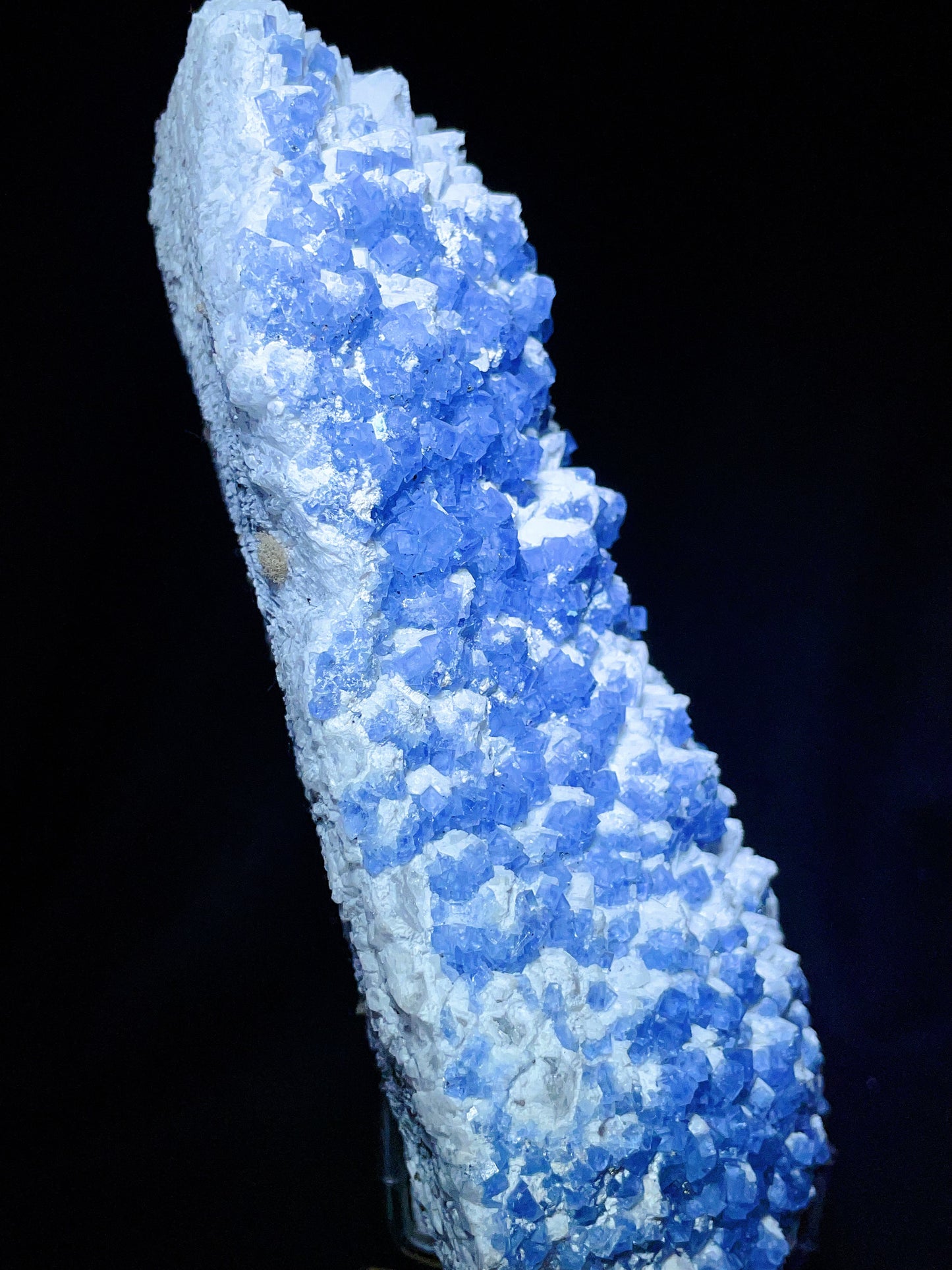 blue fluorite origin Hubei