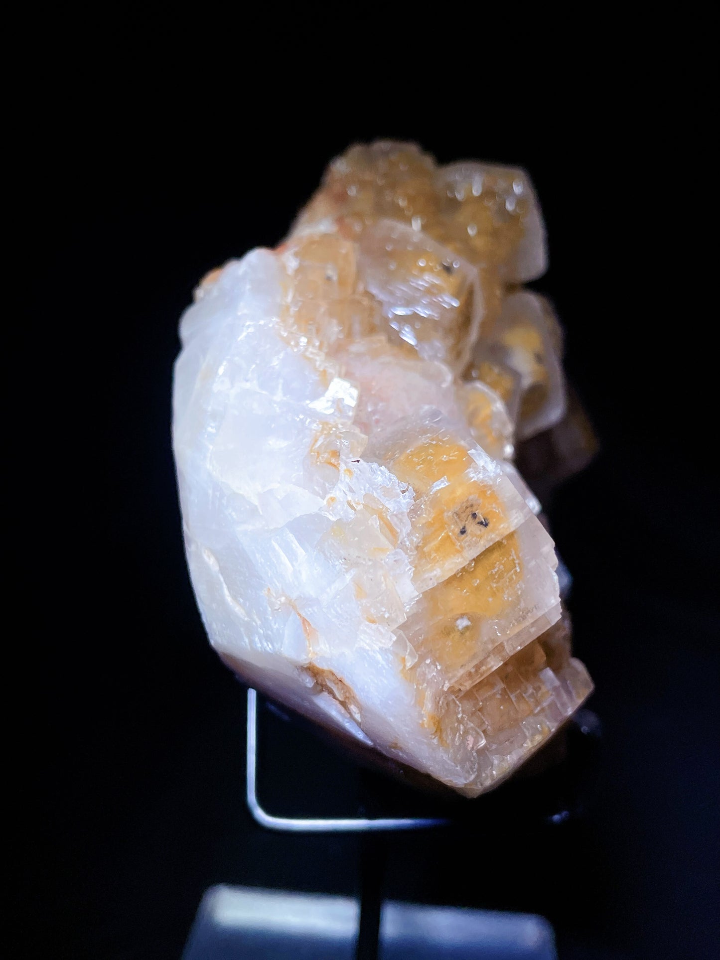 Hubei orange calcite specimen