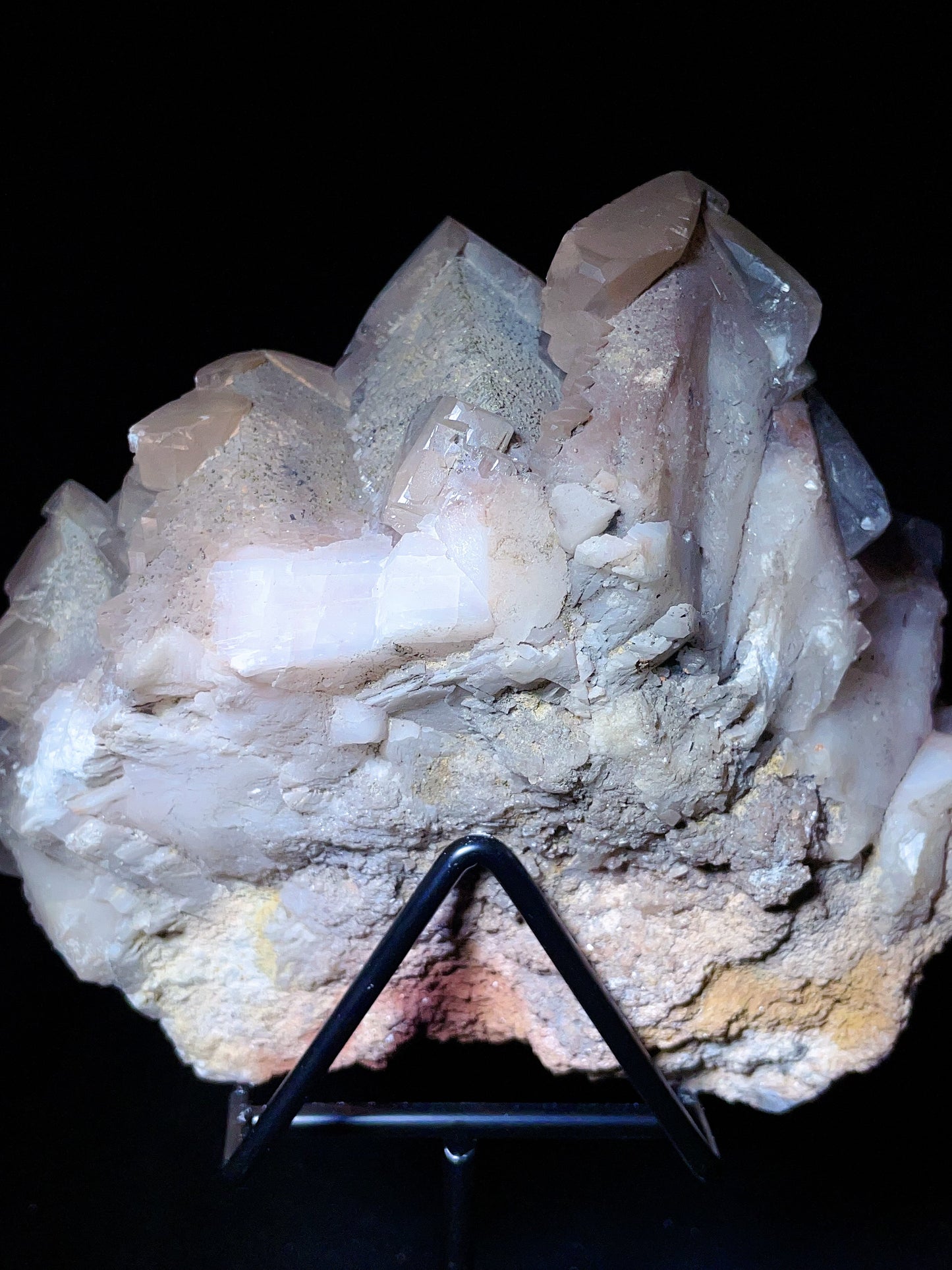 calcite with pyrite  origin Hubei