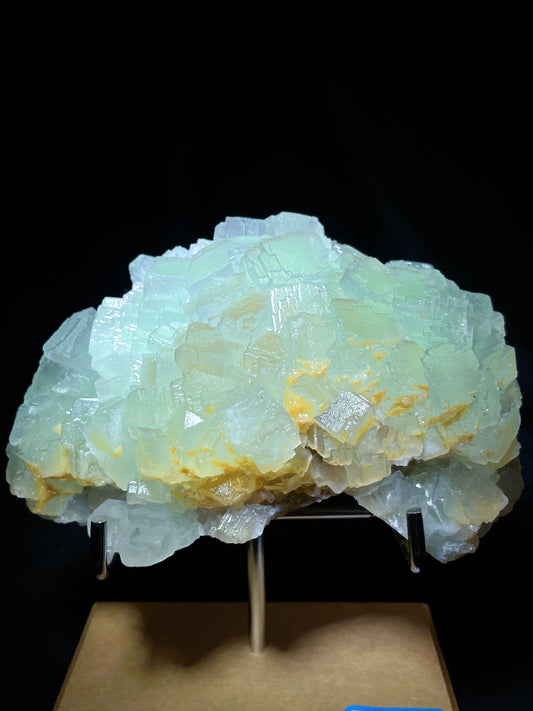Hunan green fluorite specimen