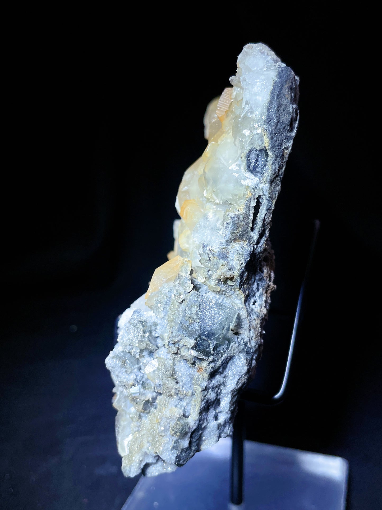 Hubei yellow petal calcite with quartz specimen