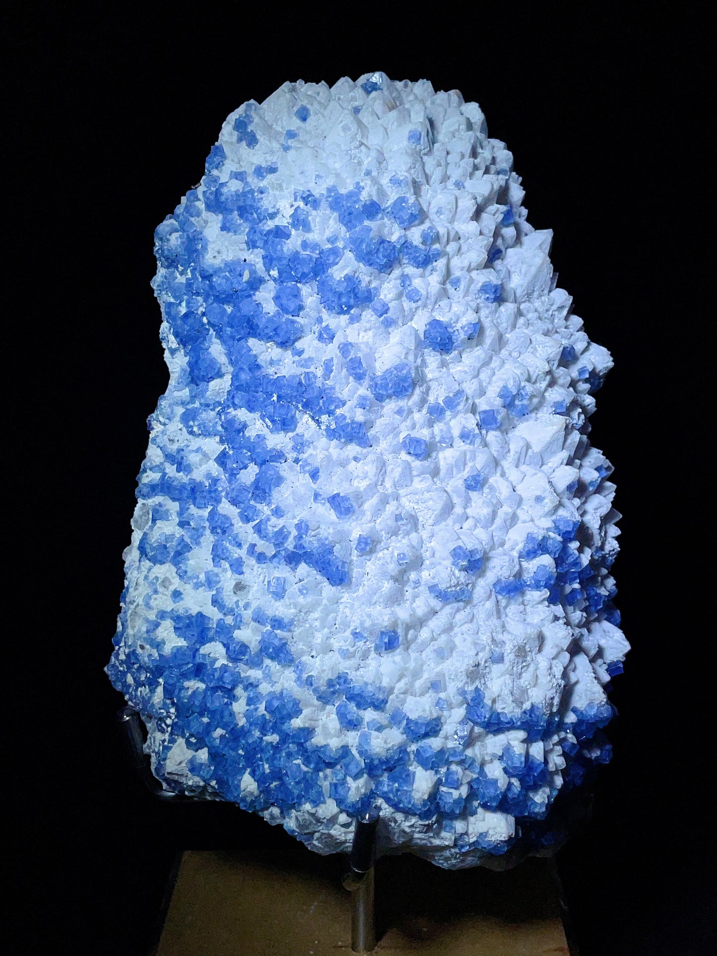 blue fluorite origin Hubei