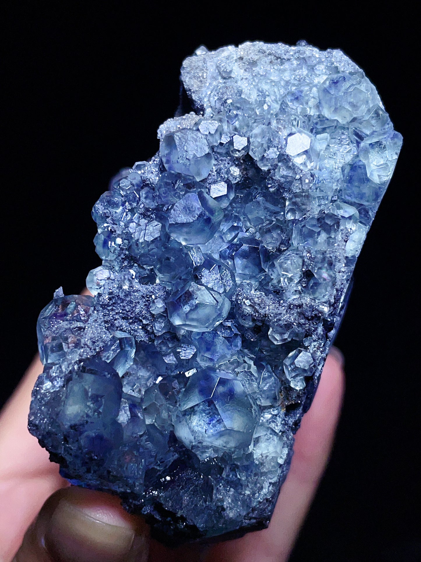 Fujian purple-blue fluorite